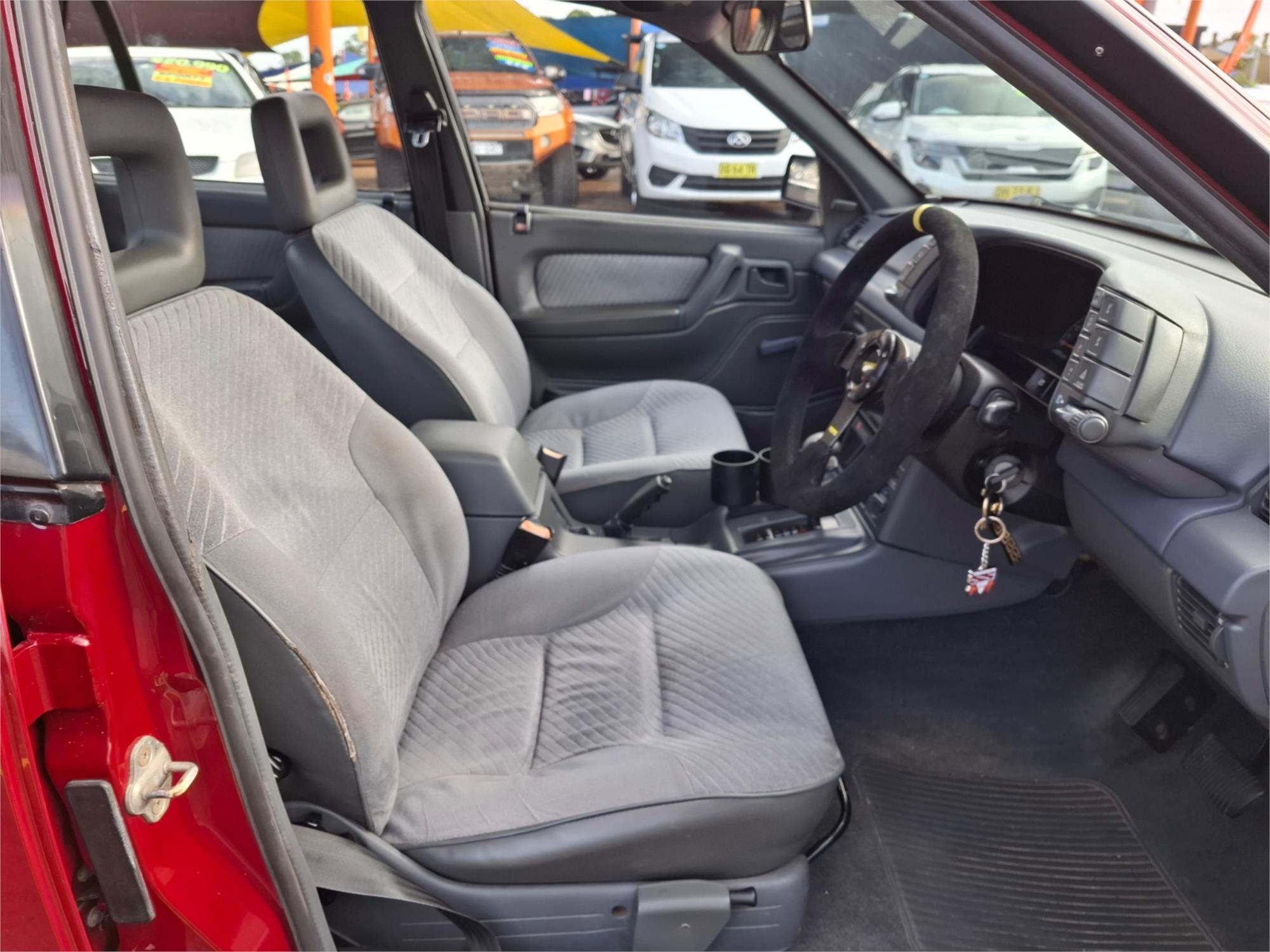 1990 HOLDEN BERLINA VN 4 SP AUTOMATIC 4D SEDAN