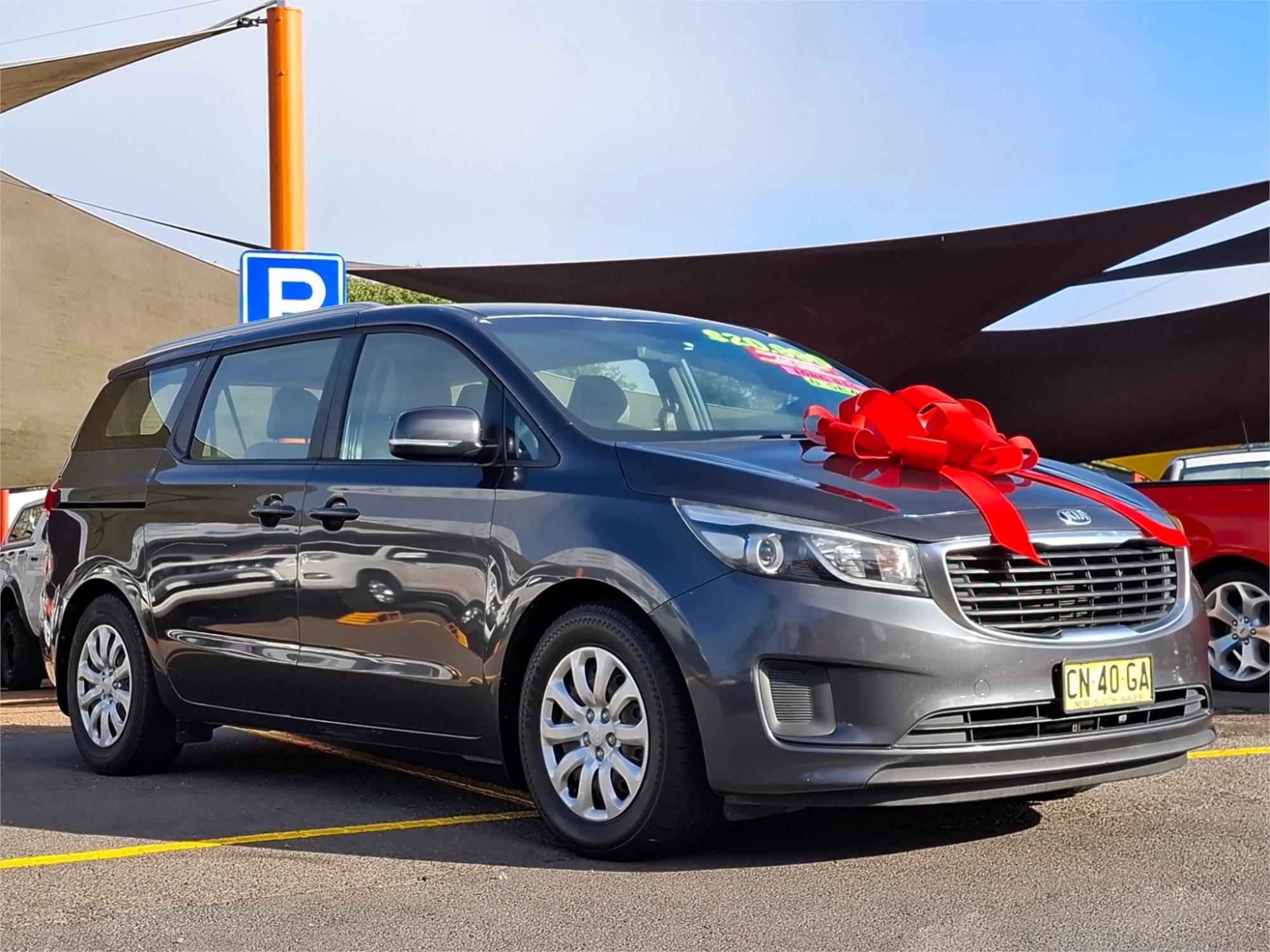2017 KIA CARNIVAL YP MY18 S 6 SP AUTOMATIC 4D WAGON