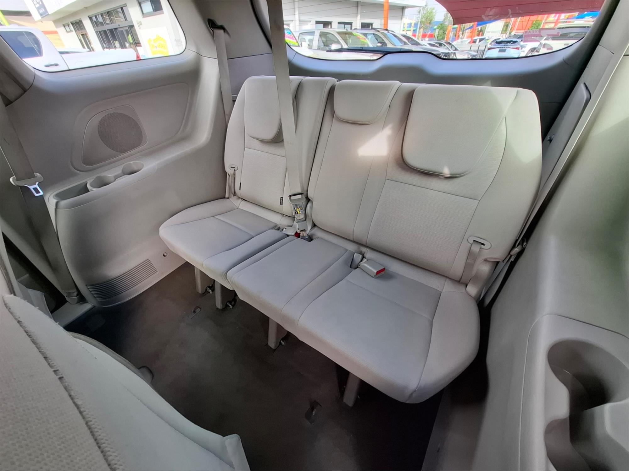 2017 KIA CARNIVAL YP MY18 S 6 SP AUTOMATIC 4D WAGON