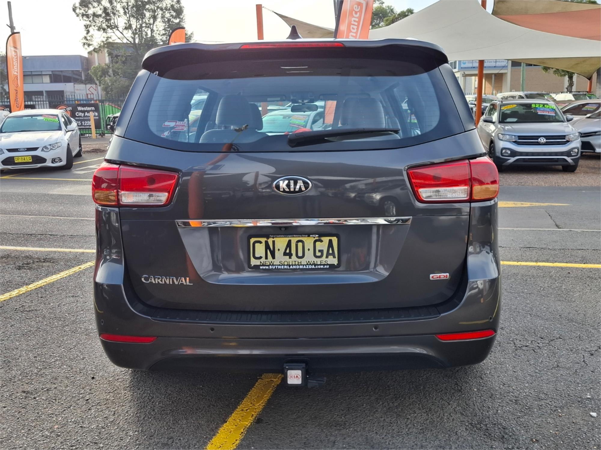 2017 KIA CARNIVAL YP MY18 S 6 SP AUTOMATIC 4D WAGON