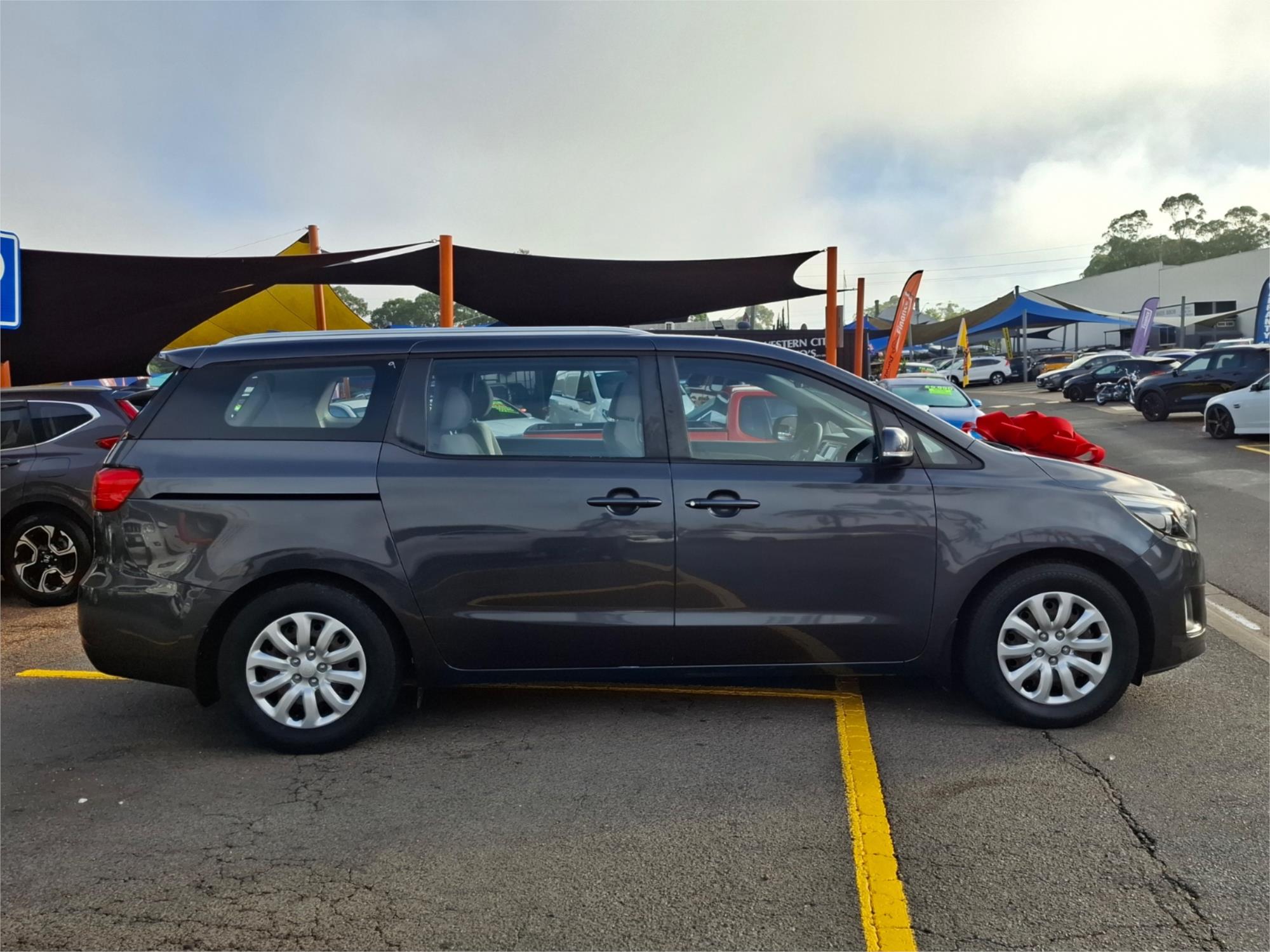 2017 KIA CARNIVAL YP MY18 S 6 SP AUTOMATIC 4D WAGON