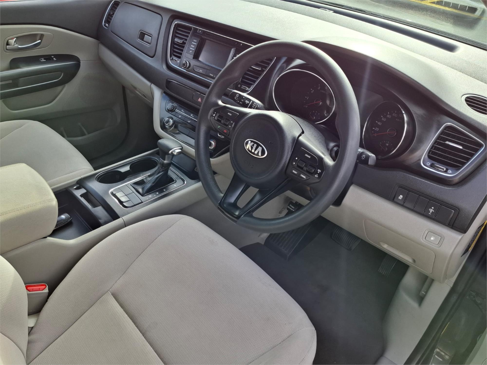 2017 KIA CARNIVAL YP MY18 S 6 SP AUTOMATIC 4D WAGON