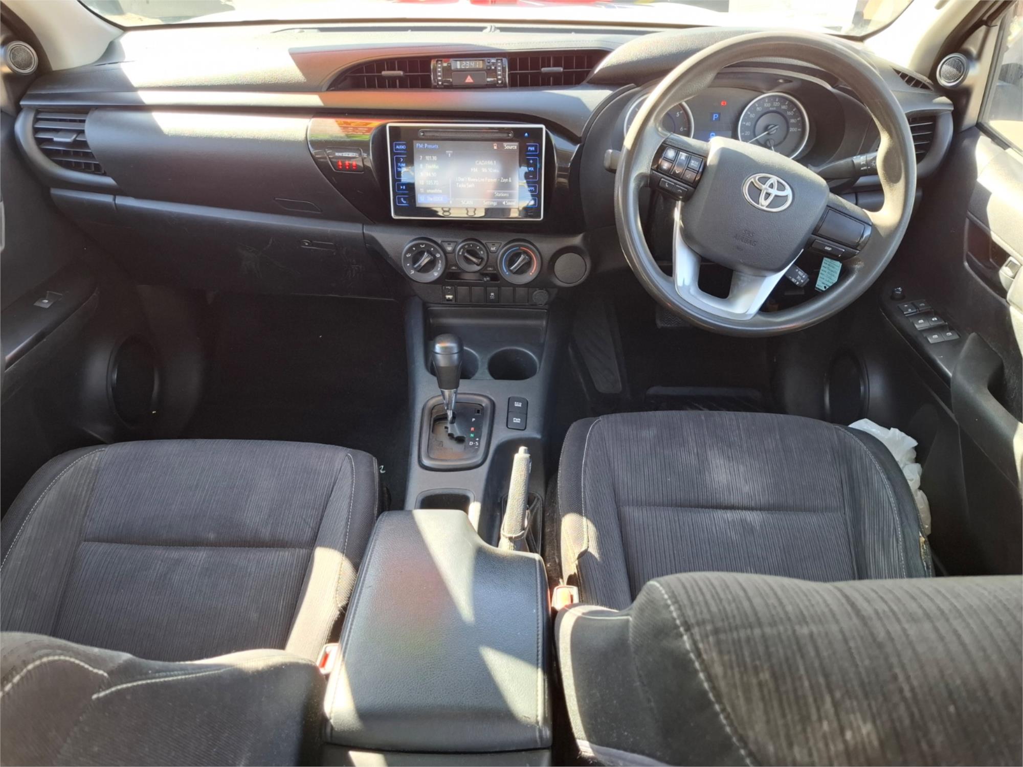 2015 TOYOTA HILUX GUN136R SR HI-RIDER 6 SP AUTOMATIC DUAL CAB UTILITY