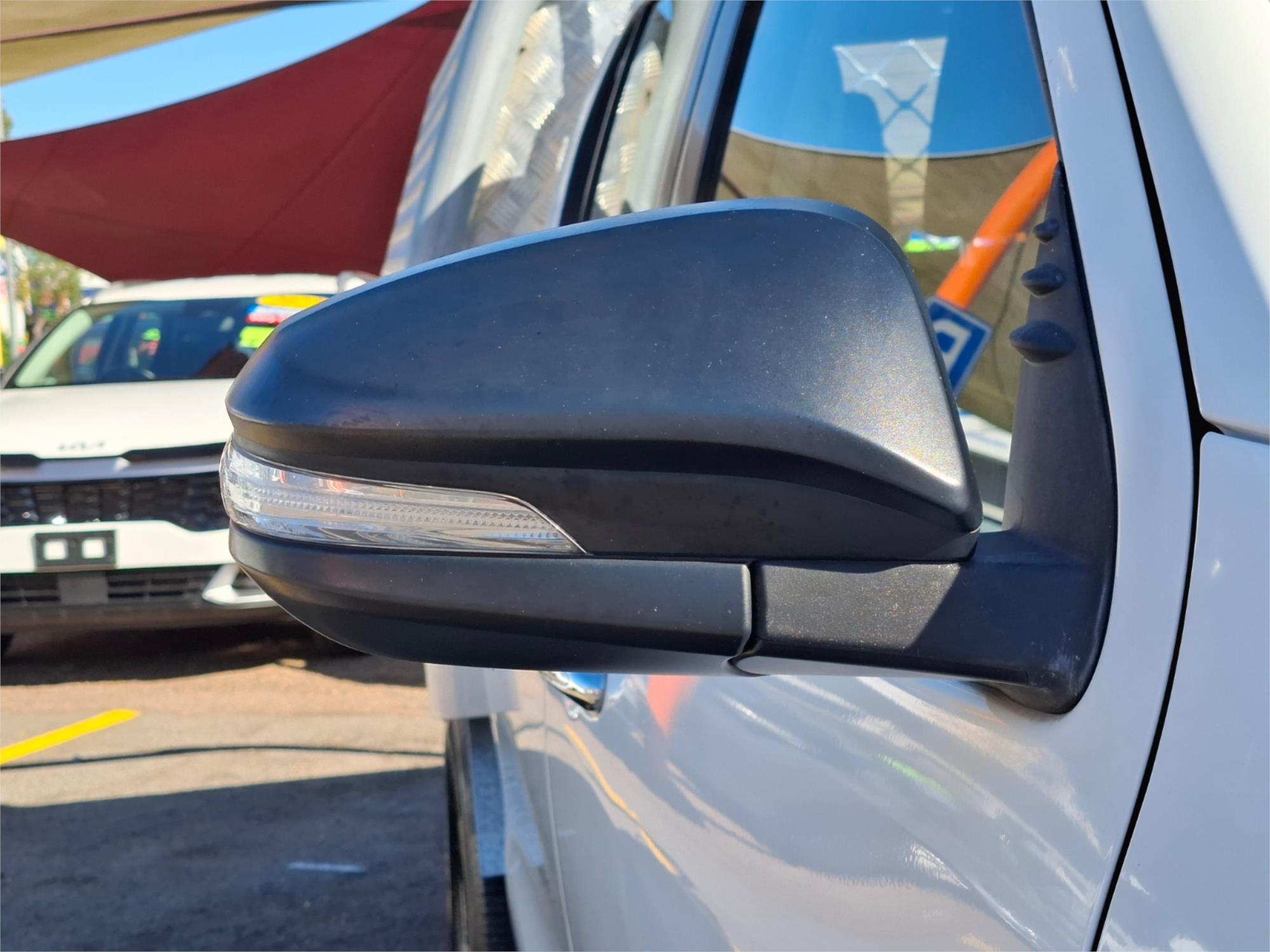 2015 TOYOTA HILUX GUN136R SR HI-RIDER 6 SP AUTOMATIC DUAL CAB UTILITY