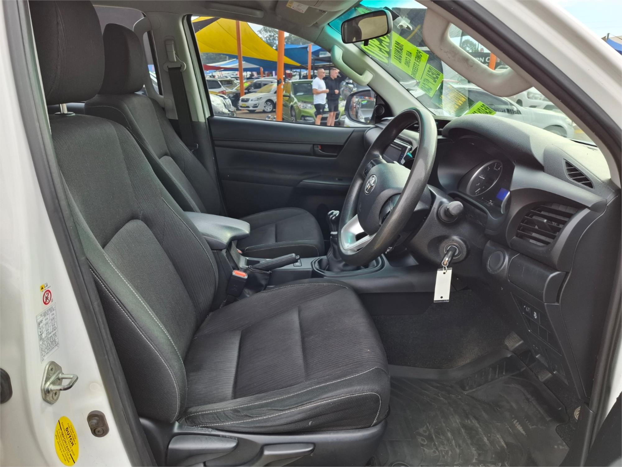 2016 TOYOTA HILUX GUN136R SR HI-RIDER 6 SP MANUAL DUAL CAB UTILITY