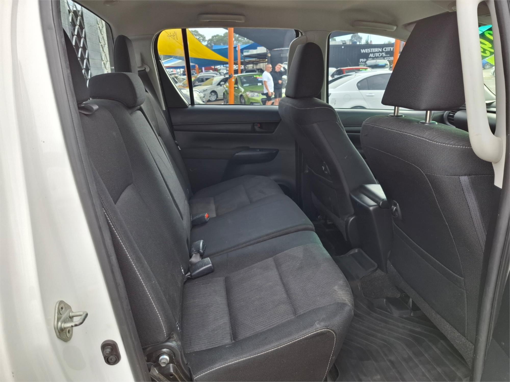 2016 TOYOTA HILUX GUN136R SR HI-RIDER 6 SP MANUAL DUAL CAB UTILITY