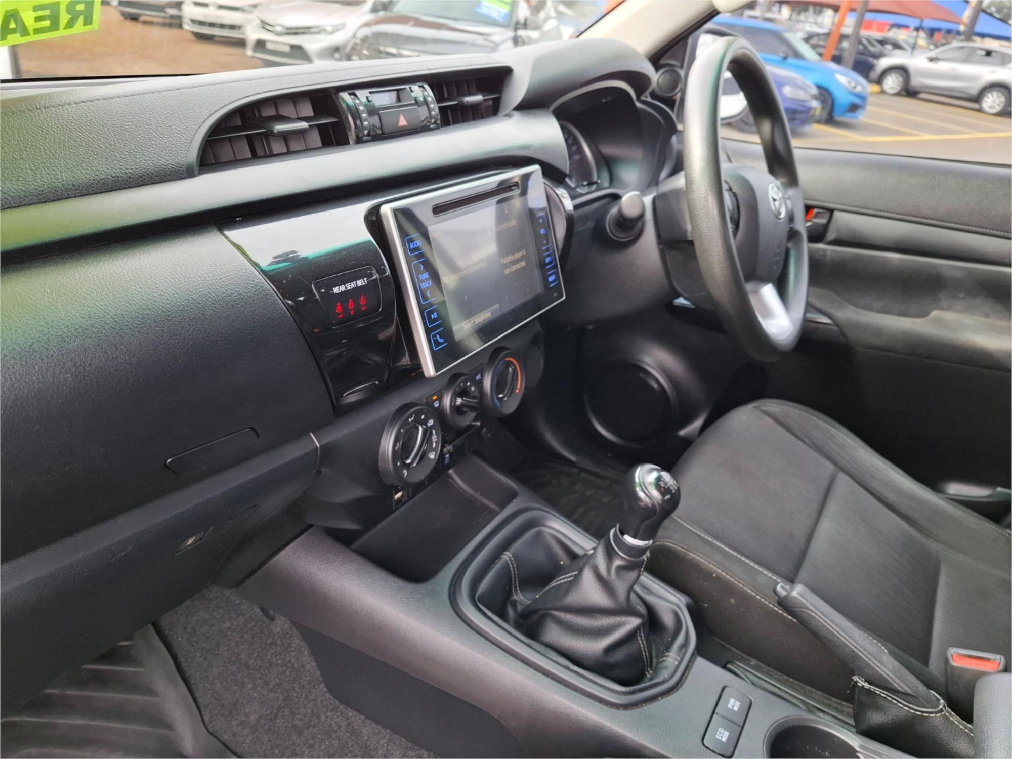 2016 TOYOTA HILUX GUN136R SR HI-RIDER 6 SP MANUAL DUAL CAB UTILITY