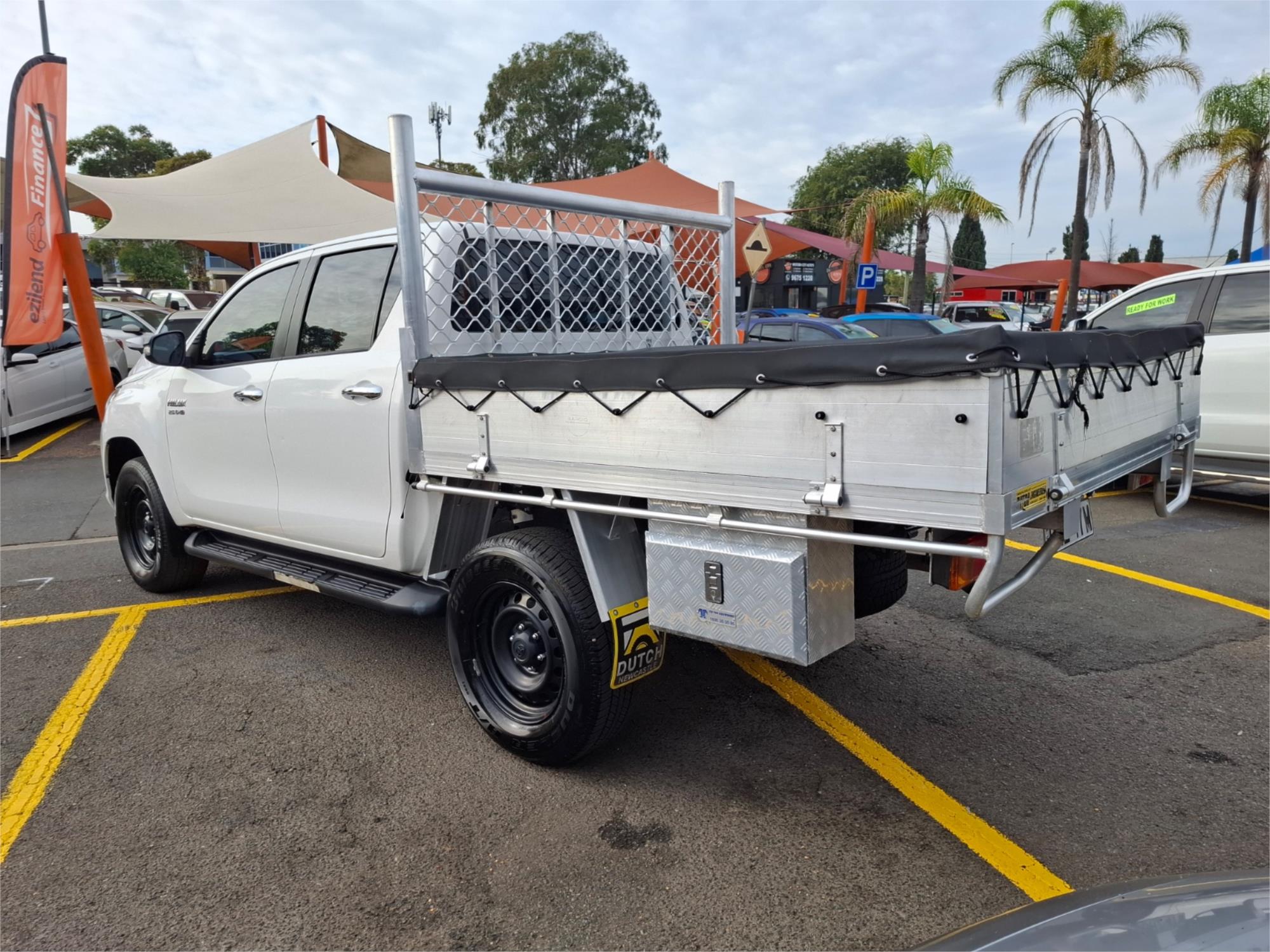 2016 TOYOTA HILUX GUN136R SR HI-RIDER 6 SP MANUAL DUAL CAB UTILITY