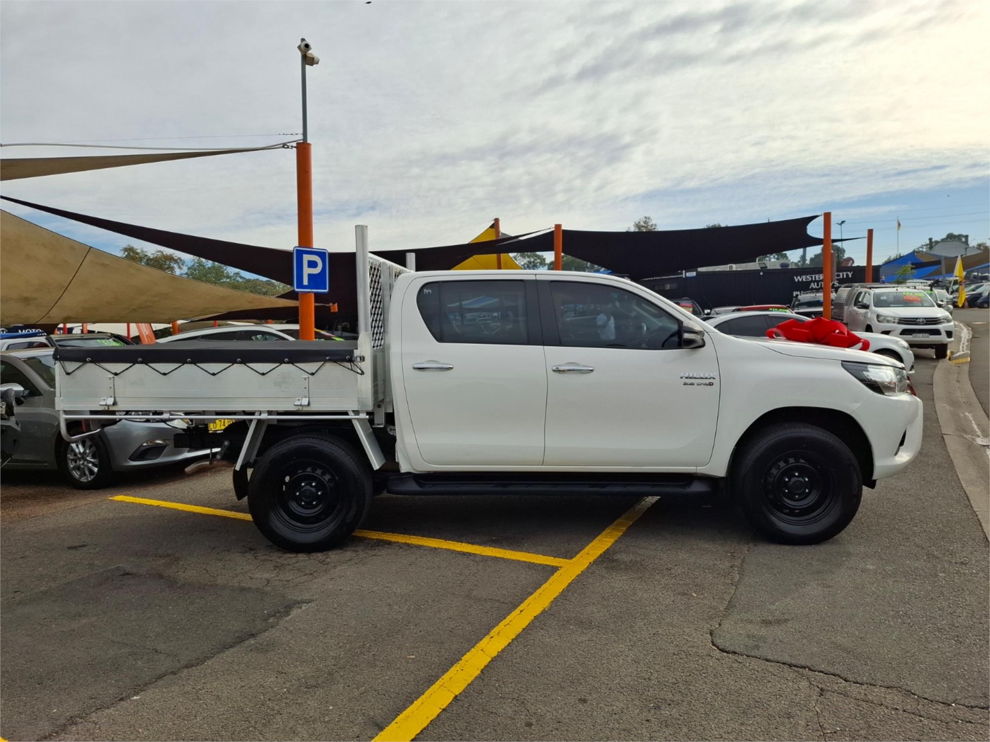 2016 TOYOTA HILUX GUN136R SR HI-RIDER 6 SP MANUAL DUAL CAB UTILITY