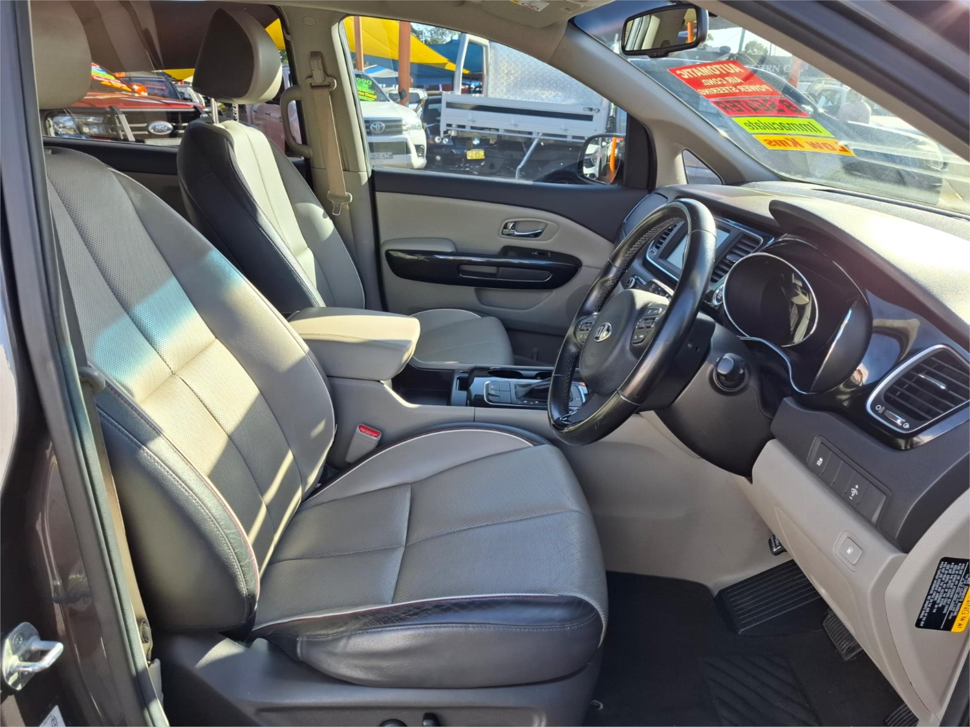 2015 KIA CARNIVAL YP MY15 SLi 6 SP AUTOMATIC 4D WAGON