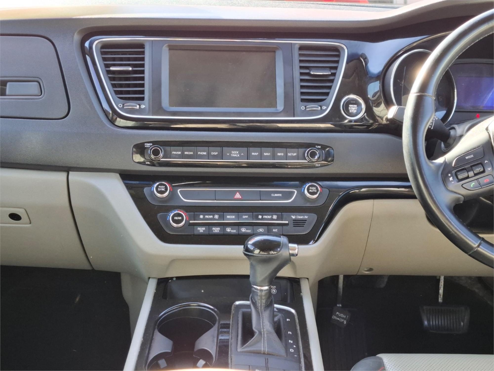 2015 KIA CARNIVAL YP MY15 SLi 6 SP AUTOMATIC 4D WAGON