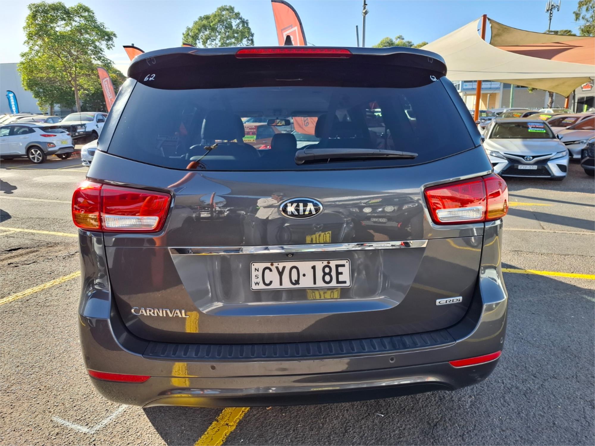 2015 KIA CARNIVAL YP MY15 SLi 6 SP AUTOMATIC 4D WAGON