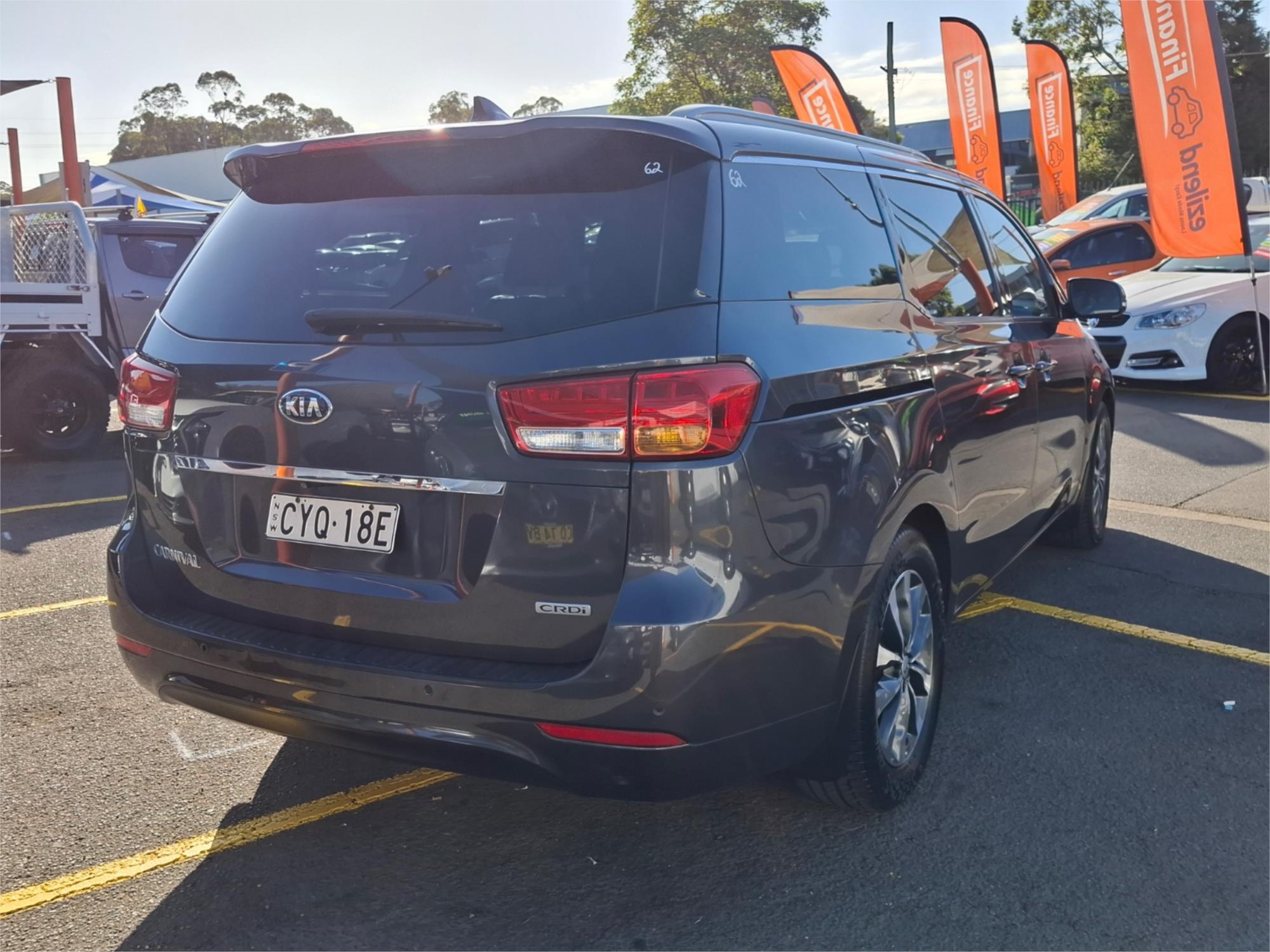 2015 KIA CARNIVAL YP MY15 SLi 6 SP AUTOMATIC 4D WAGON