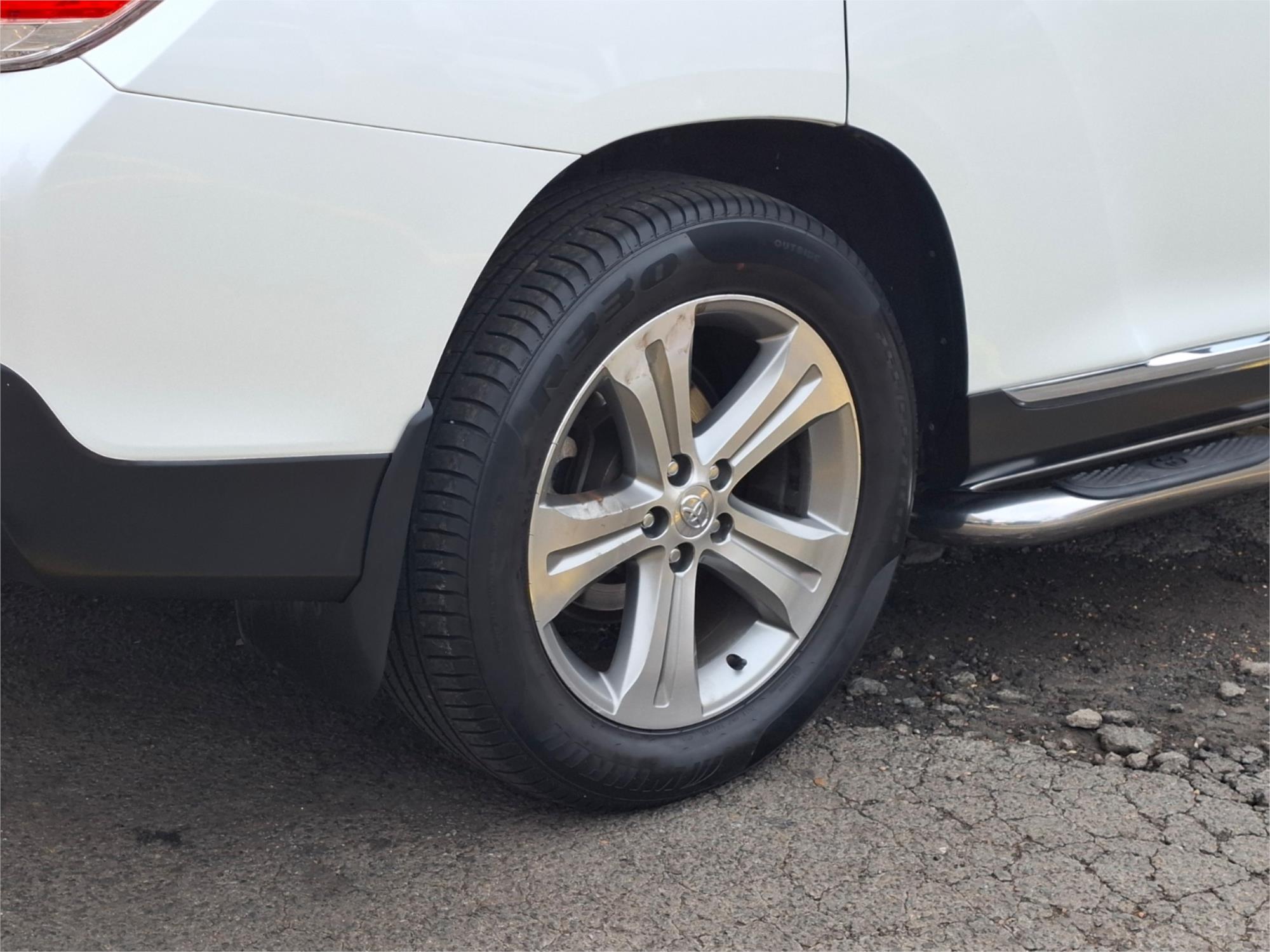 2012 TOYOTA KLUGER GSU40R MY11 UPGRADE KX-R (FWD) 5 SEAT 5 SP AUTOMATIC 4D WAGON
