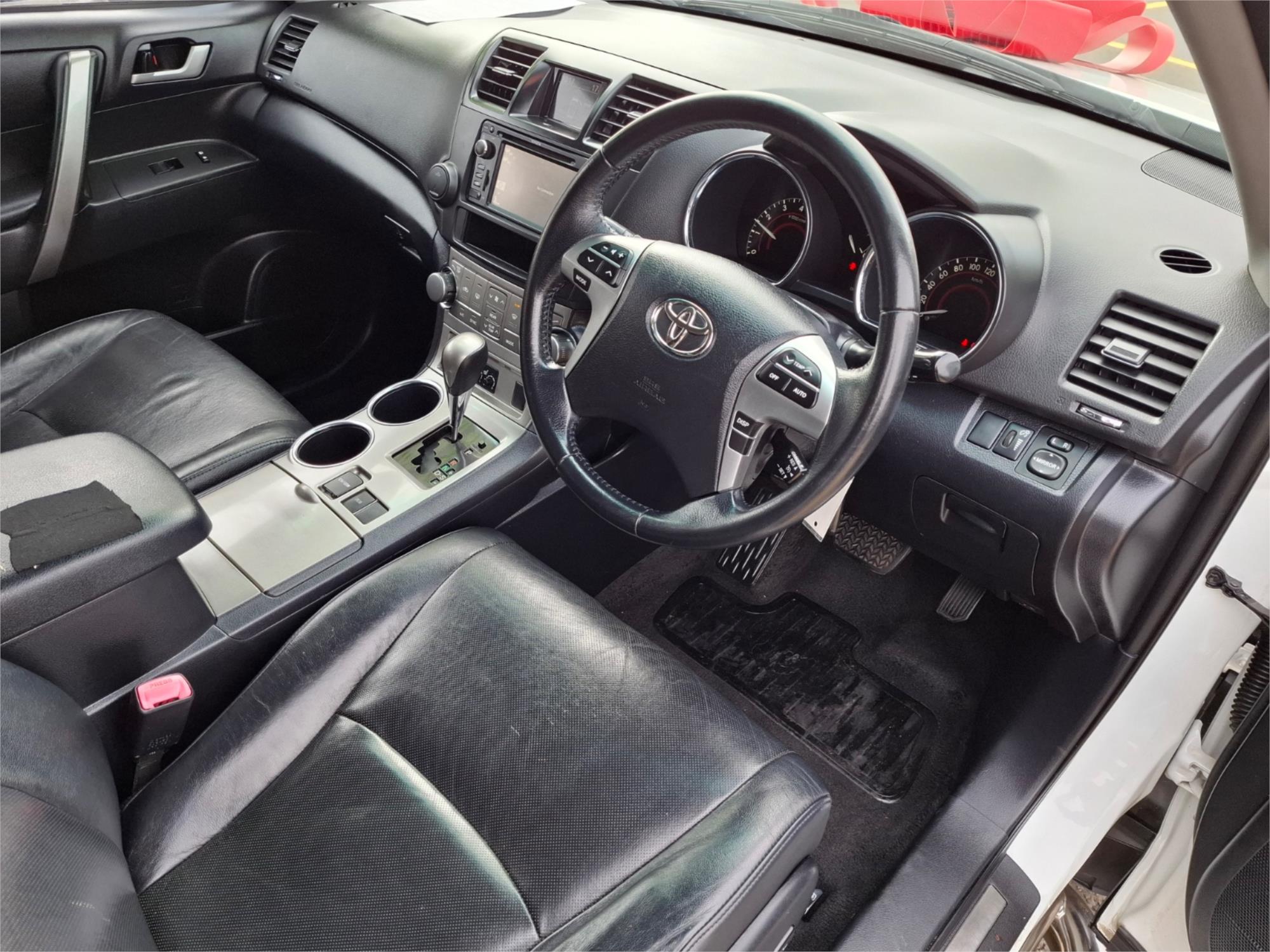 2012 TOYOTA KLUGER GSU40R MY11 UPGRADE KX-R (FWD) 5 SEAT 5 SP AUTOMATIC 4D WAGON