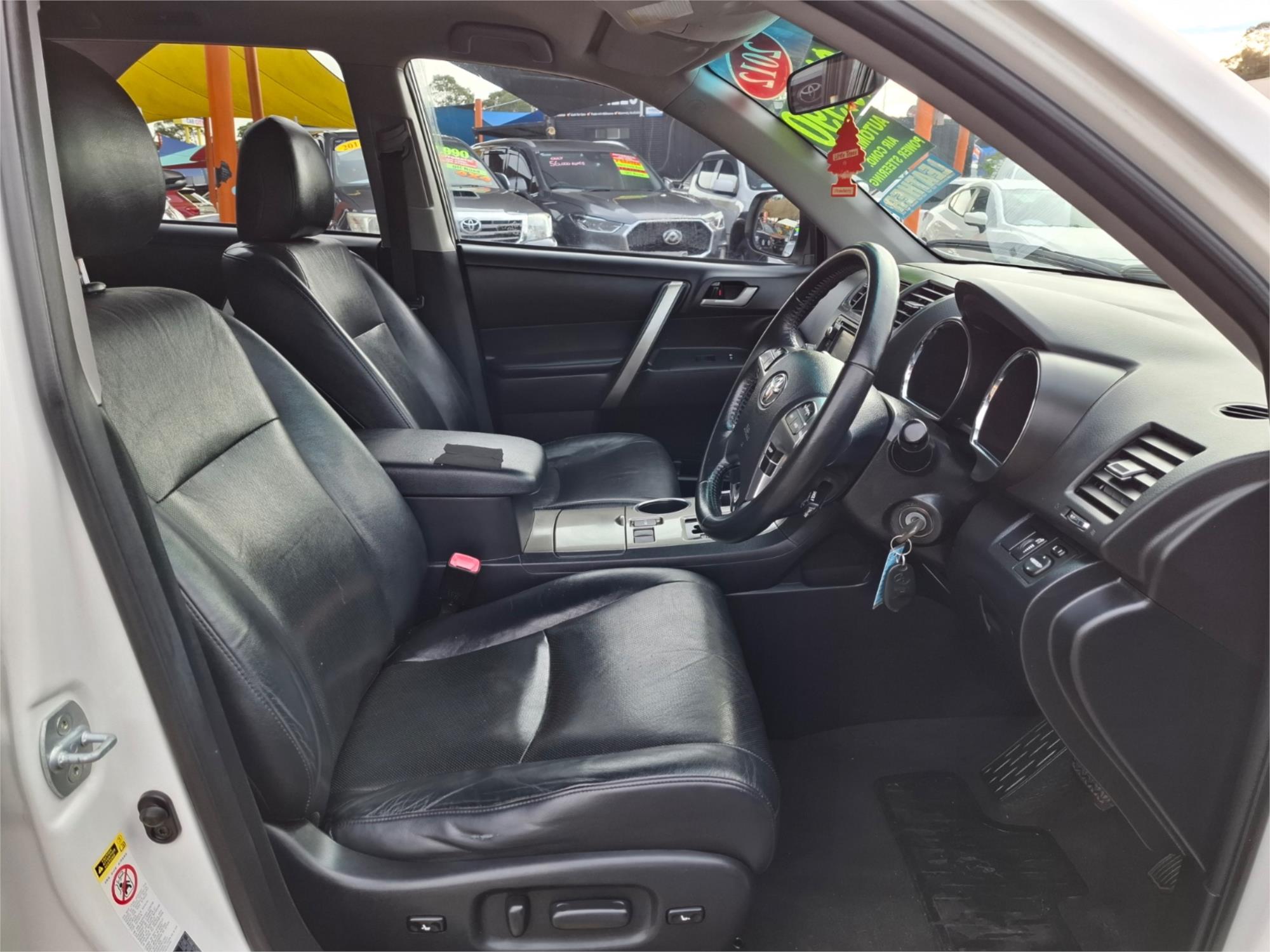 2012 TOYOTA KLUGER GSU40R MY11 UPGRADE KX-R (FWD) 5 SEAT 5 SP AUTOMATIC 4D WAGON