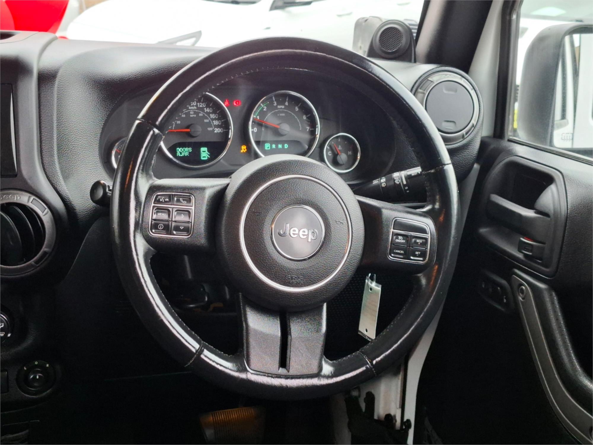 2013 JEEP WRANGLER JK UNLIMITED AUTOMATIC SOFT TOP
