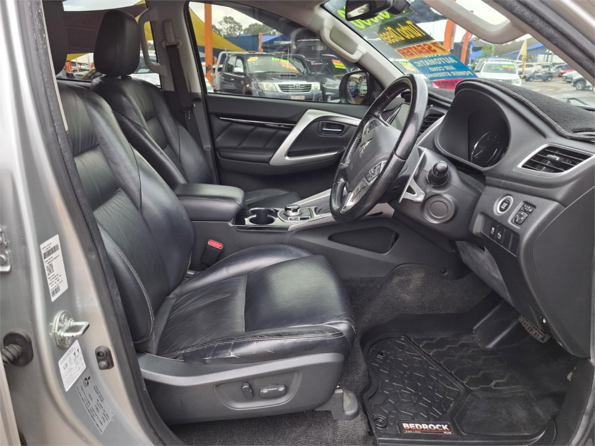 2017 MITSUBISHI PAJERO SPORT MY16 GLX (4x4) 5 SEAT 8 SP AUTOMATIC 4D WAGON
