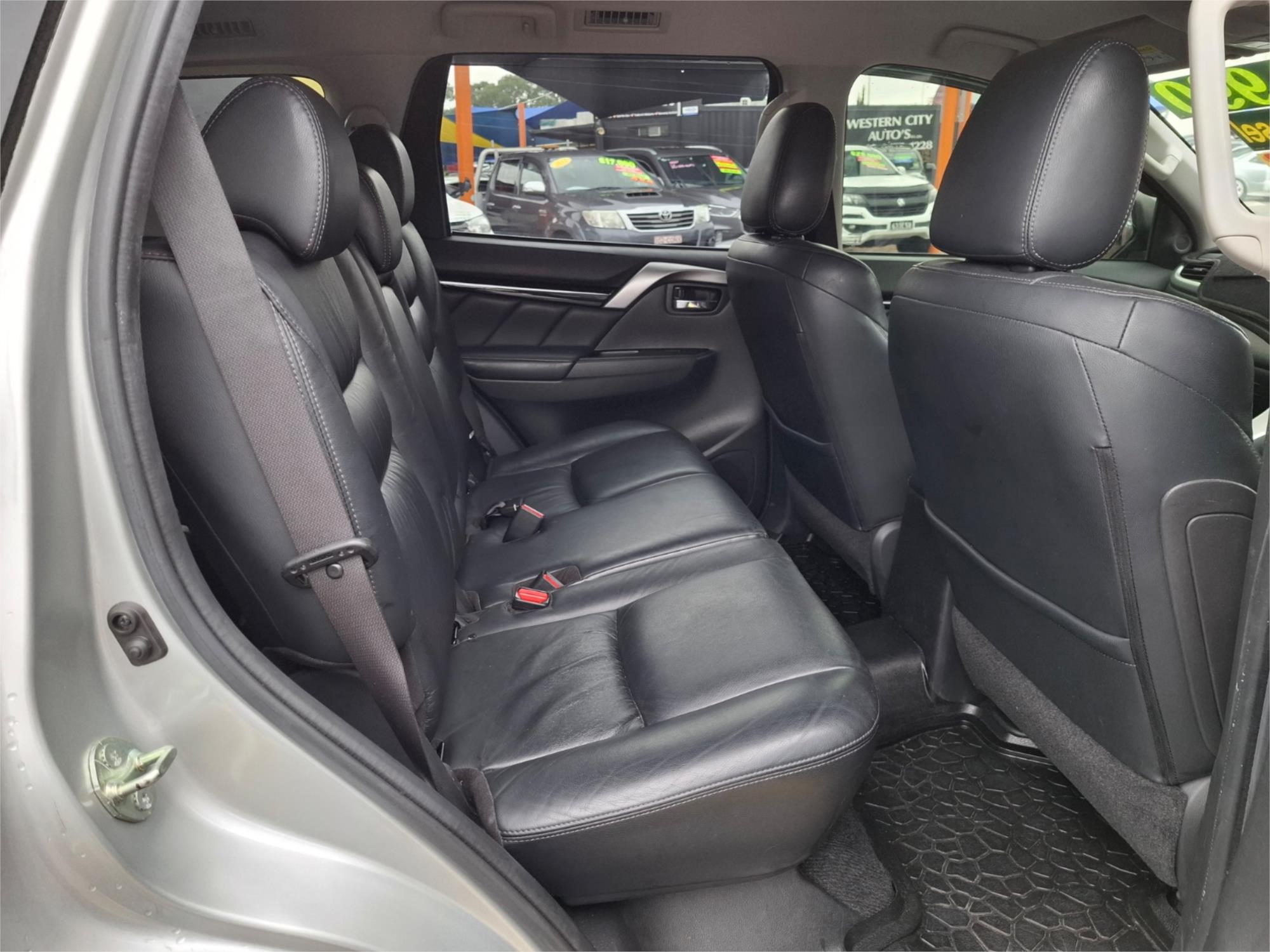 2017 MITSUBISHI PAJERO SPORT MY16 GLX (4x4) 5 SEAT 8 SP AUTOMATIC 4D WAGON