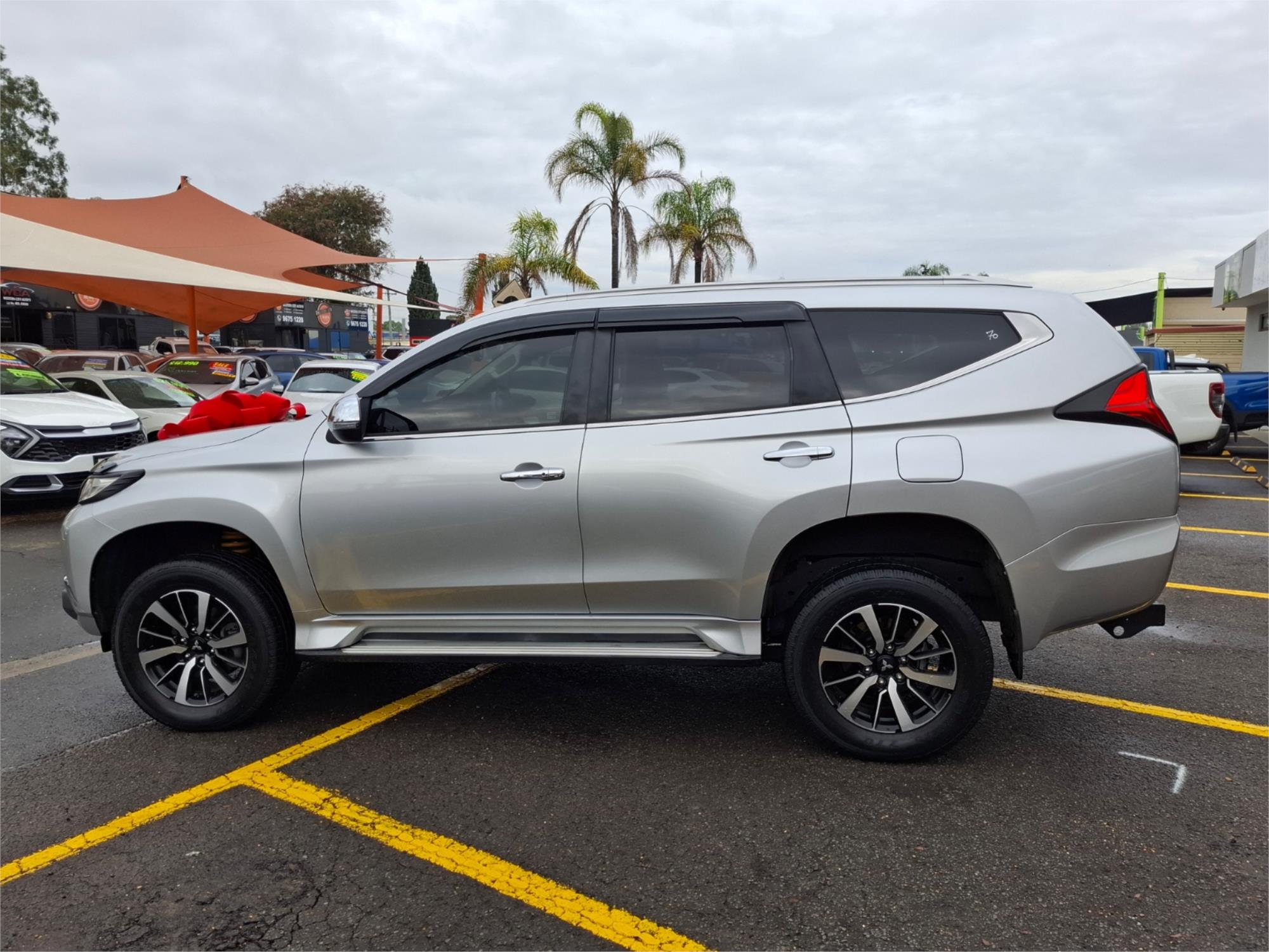 2017 MITSUBISHI PAJERO SPORT MY16 GLX (4x4) 5 SEAT 8 SP AUTOMATIC 4D WAGON