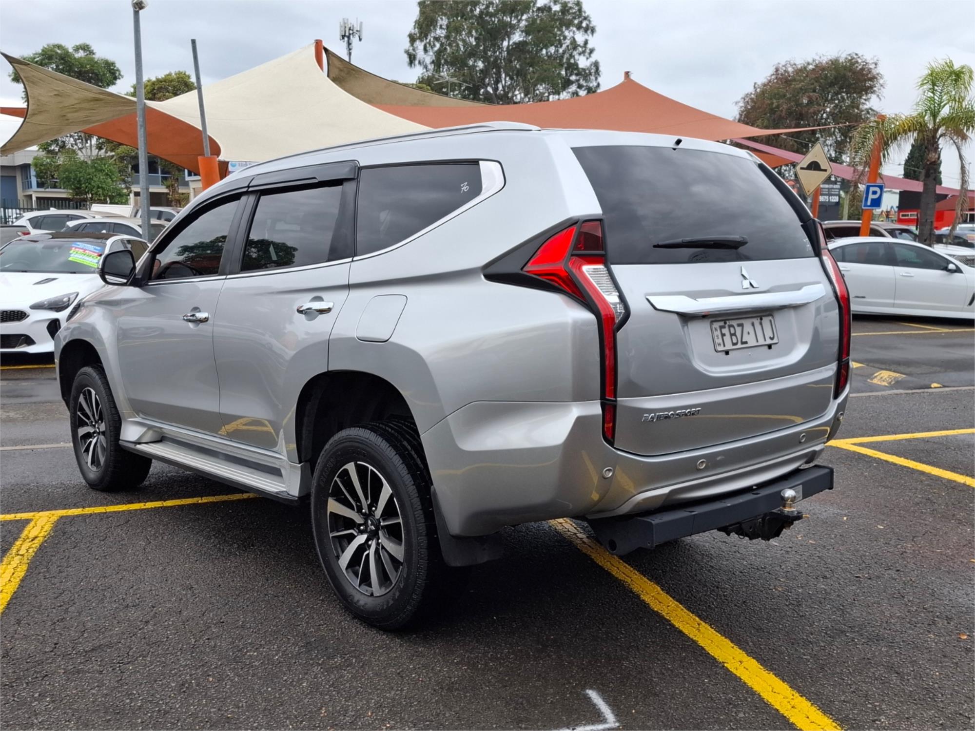2017 MITSUBISHI PAJERO SPORT MY16 GLX (4x4) 5 SEAT 8 SP AUTOMATIC 4D WAGON
