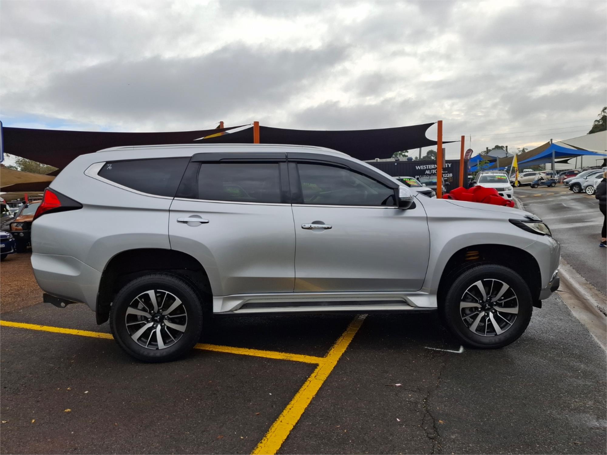 2017 MITSUBISHI PAJERO SPORT MY16 GLX (4x4) 5 SEAT 8 SP AUTOMATIC 4D WAGON