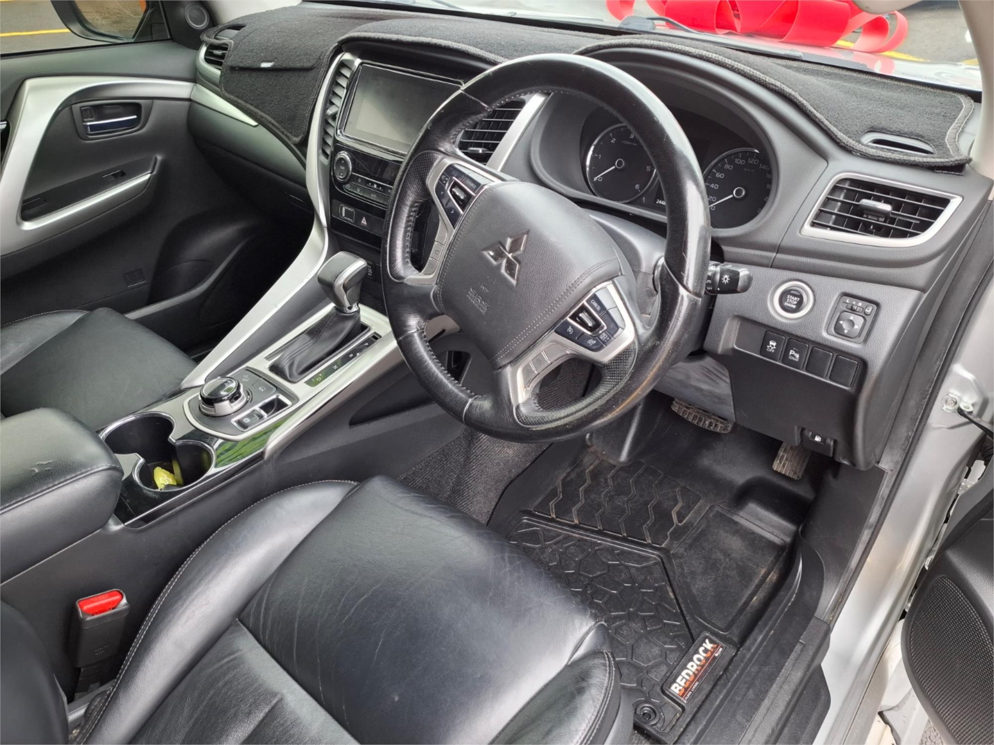 2017 MITSUBISHI PAJERO SPORT MY16 GLX (4x4) 5 SEAT 8 SP AUTOMATIC 4D WAGON