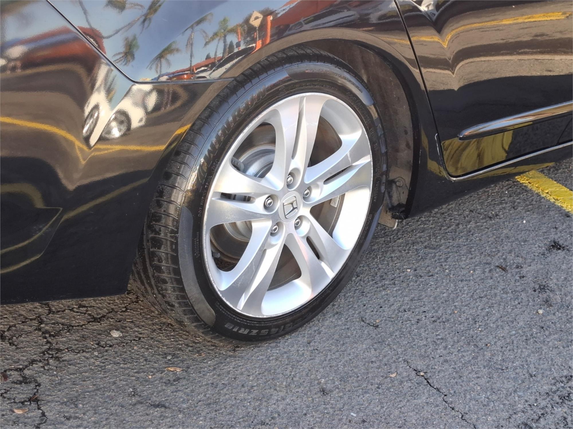 2012 HONDA ACCORD 50 MY11 V6-L 5 SP AUTOMATIC 4D SEDAN