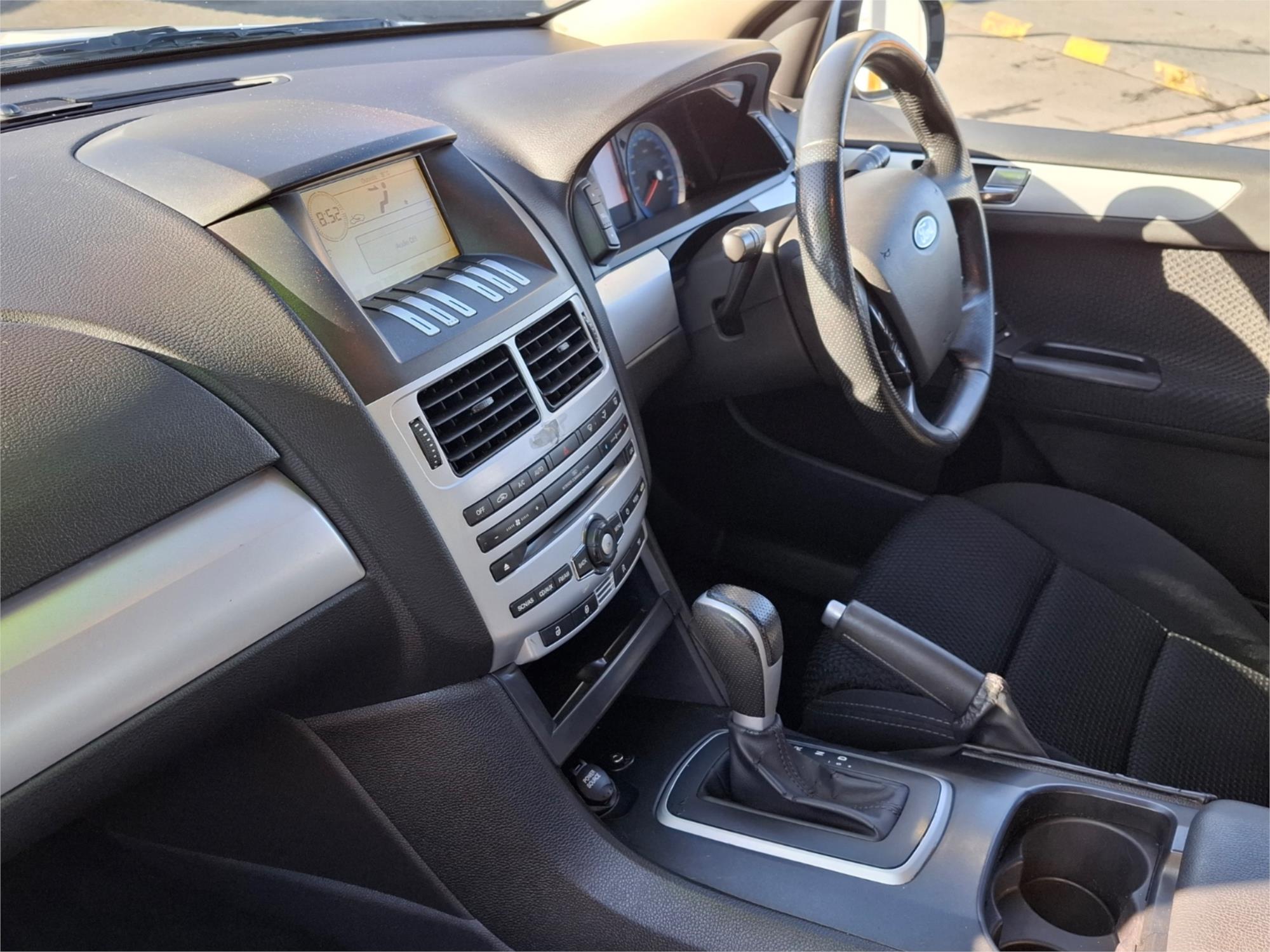 2010 FORD FALCON FG UPGRADE XR6 6 SP AUTO SEQ SPORTSHIFT 4D SEDAN