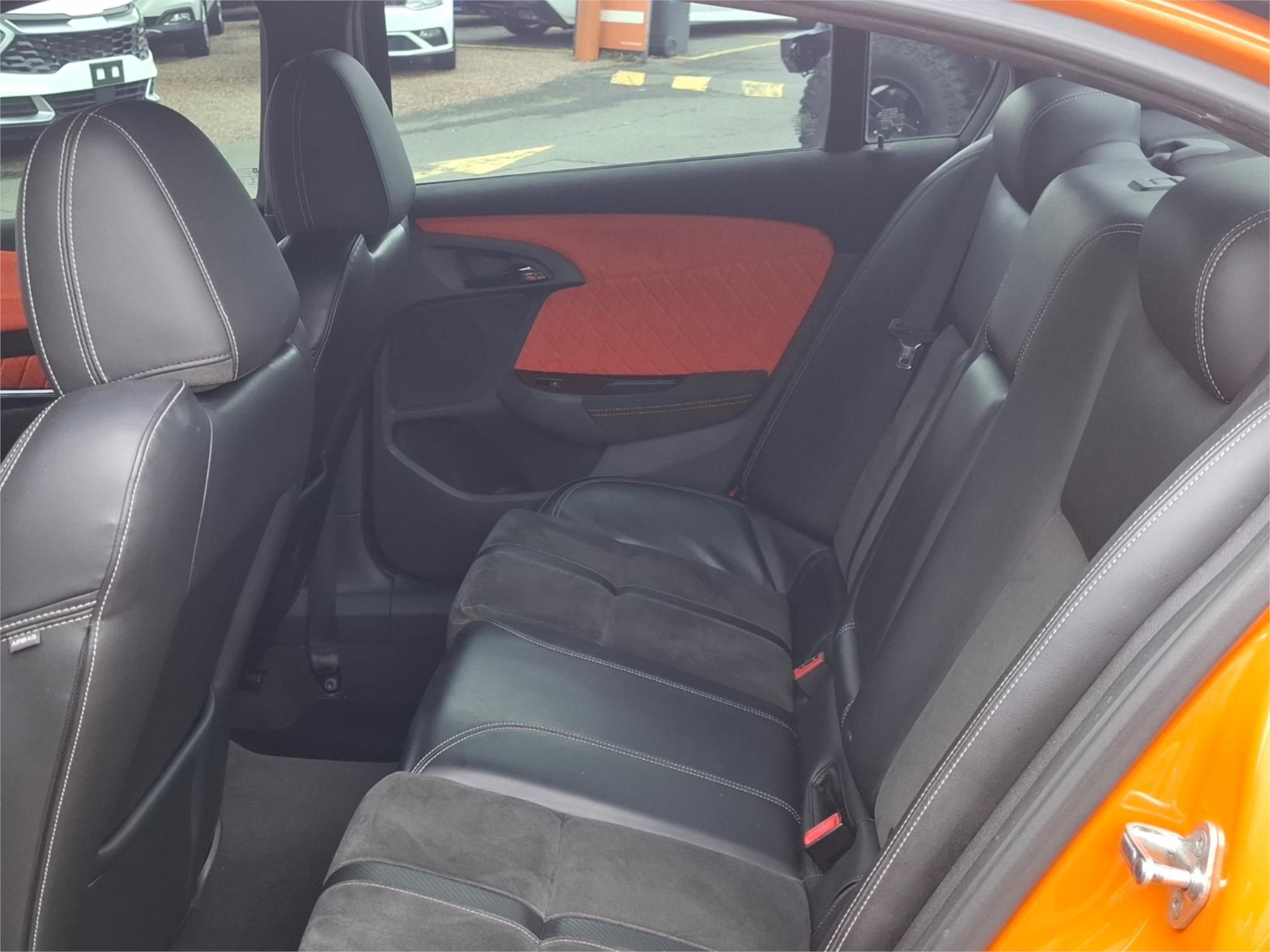 2014 HOLDEN COMMODORE VF MY15 SV6 6 SP MANUAL 4D SEDAN