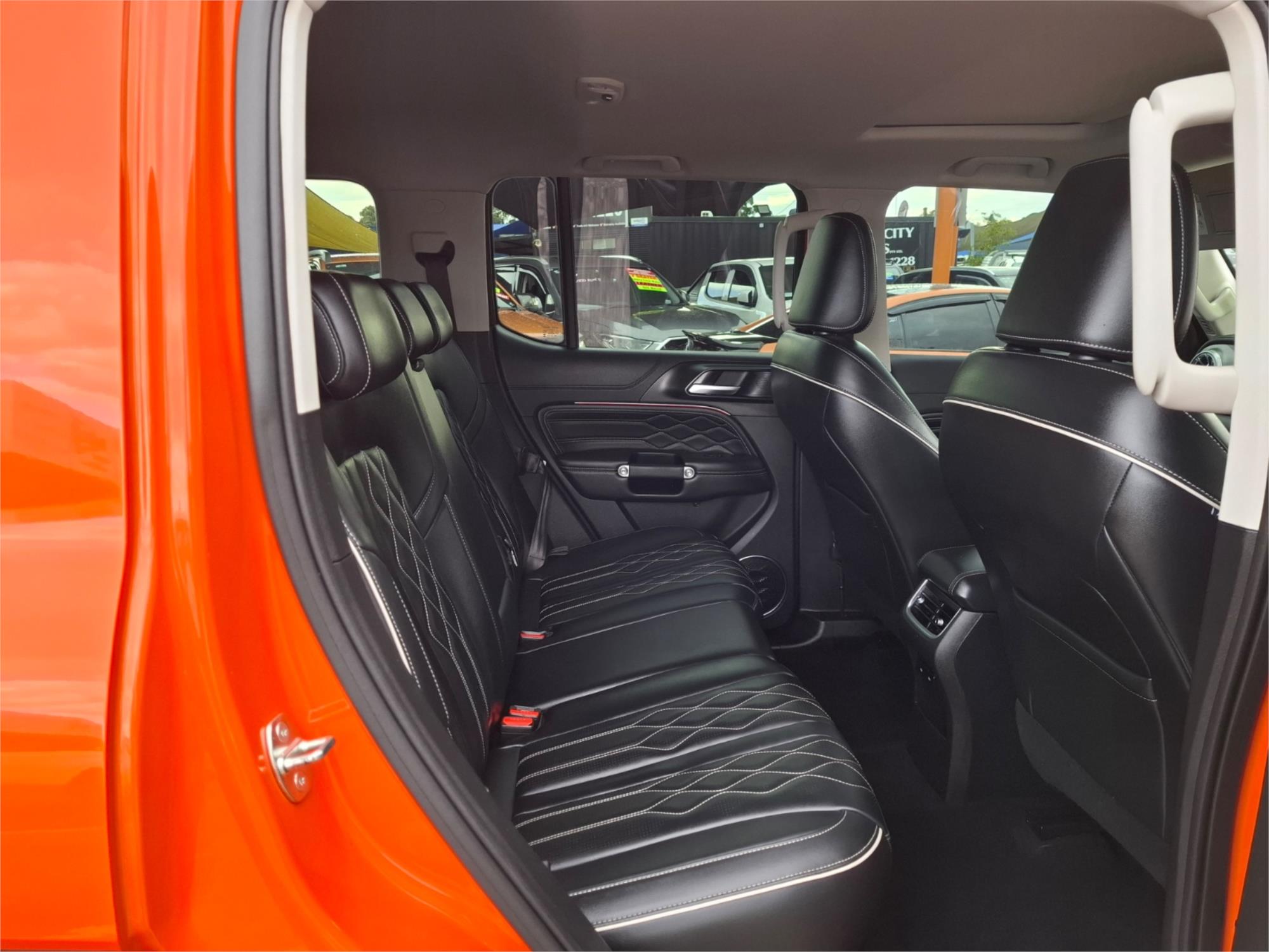 2024 GWM TANK 300 LUX PETROL 8 SP AUTOMATIC 4D WAGON