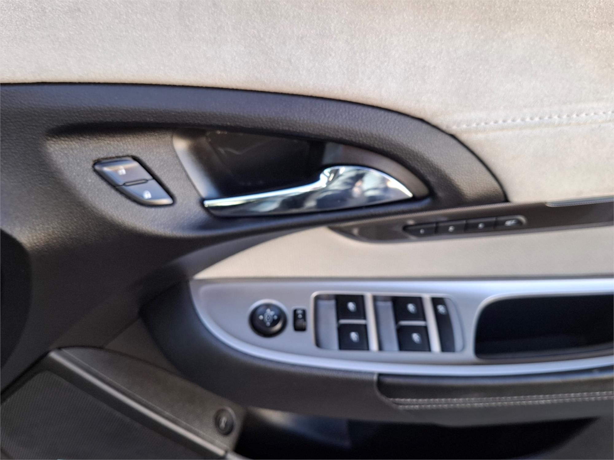 2015 HOLDEN CALAIS VF II V 6 SP AUTOMATIC 4D SEDAN
