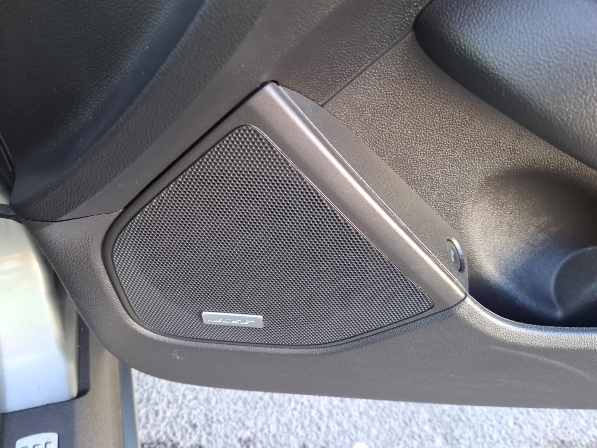2015 HOLDEN CALAIS VF II V 6 SP AUTOMATIC 4D SEDAN