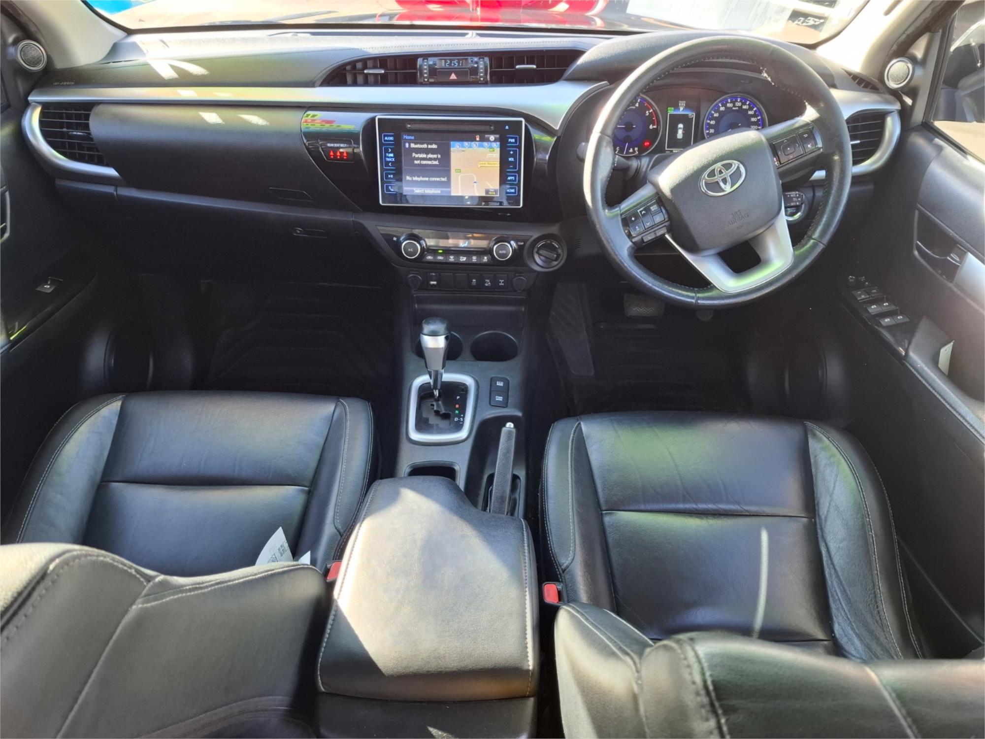 2016 TOYOTA HILUX GUN126R SR5 (4x4) 6 SP AUTOMATIC DUAL CAB UTILITY