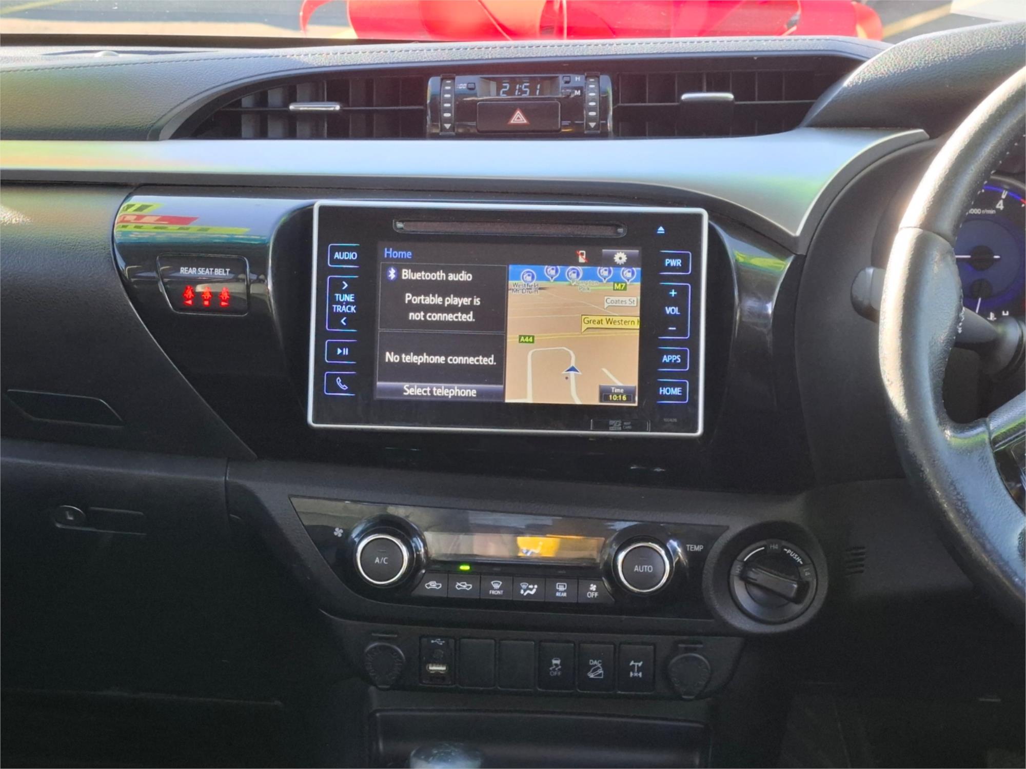 2016 TOYOTA HILUX GUN126R SR5 (4x4) 6 SP AUTOMATIC DUAL CAB UTILITY