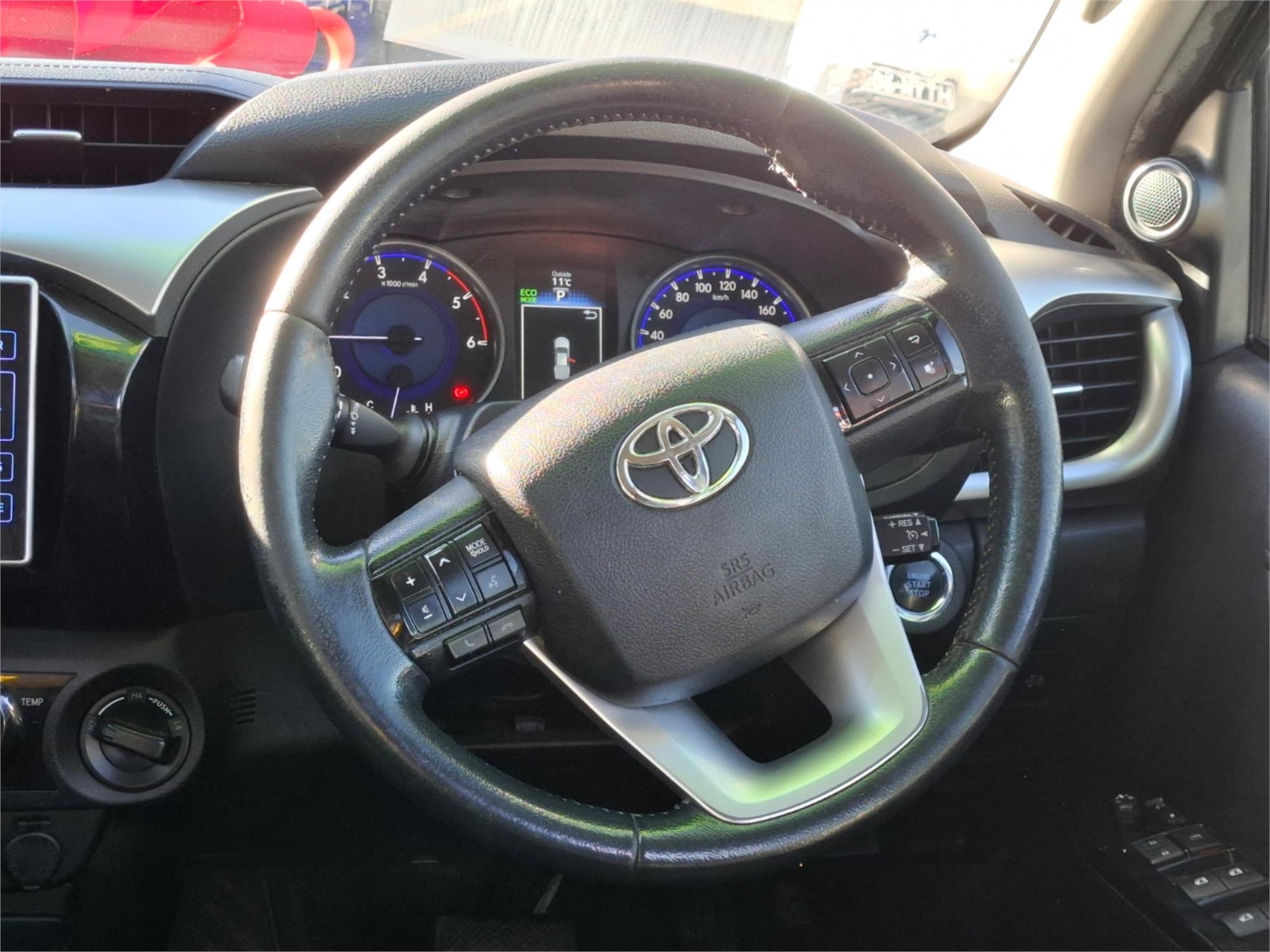 2016 TOYOTA HILUX GUN126R SR5 (4x4) 6 SP AUTOMATIC DUAL CAB UTILITY
