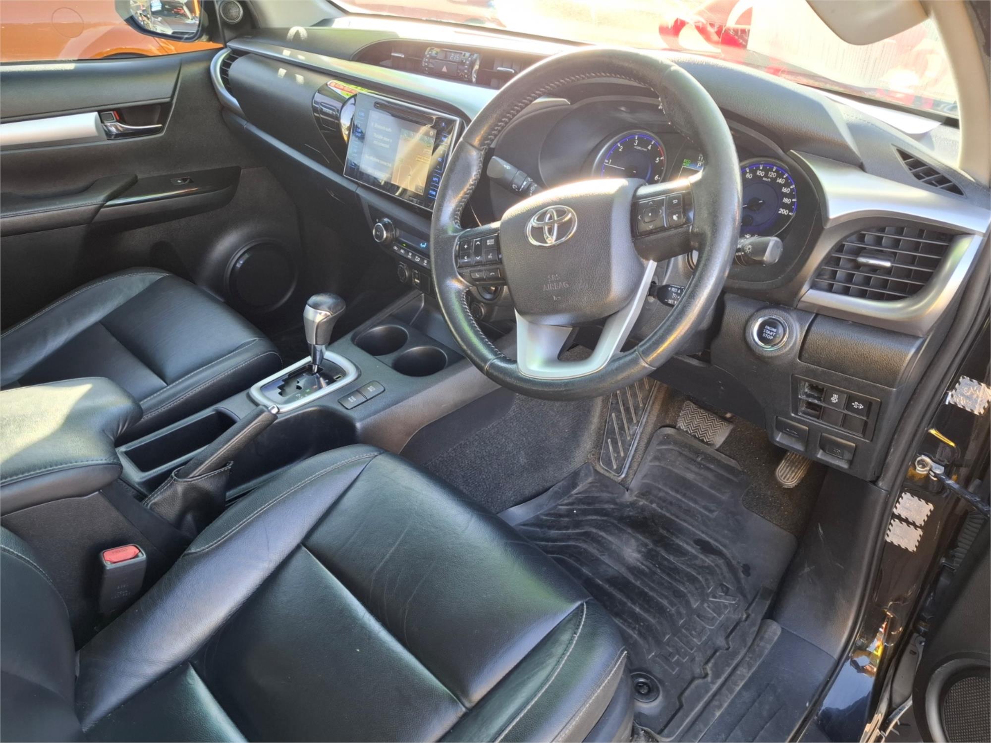 2016 TOYOTA HILUX GUN126R SR5 (4x4) 6 SP AUTOMATIC DUAL CAB UTILITY