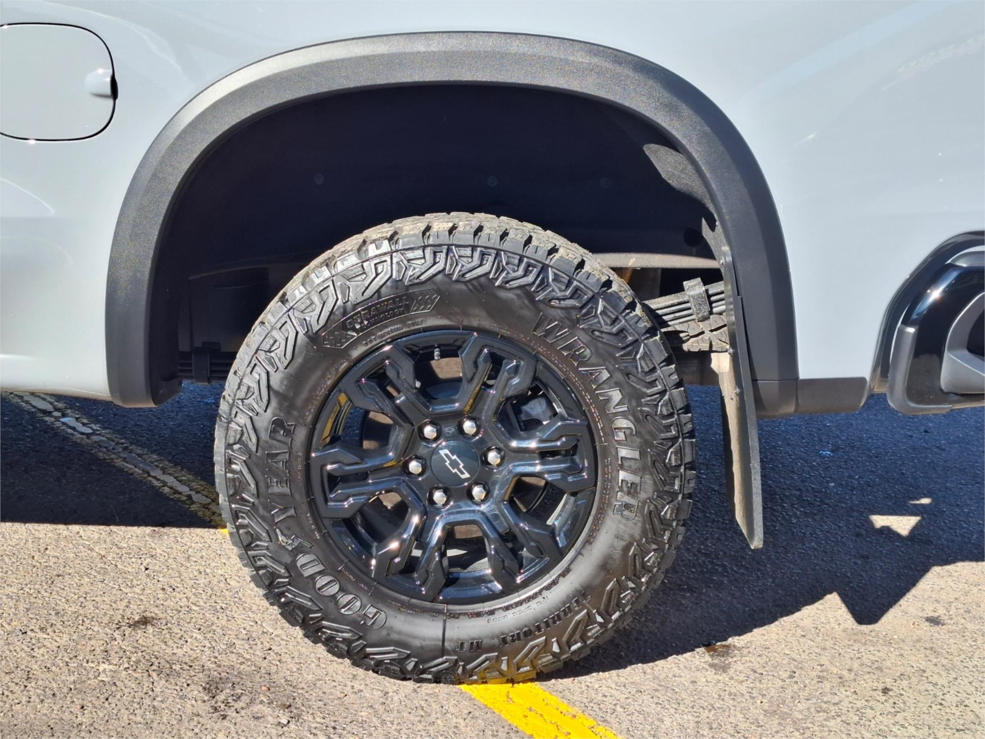 2023 CHEVROLET SILVERADO T1 MY24 1500 ZR2 10 SP AUTOMATIC CREW CAB P/UP