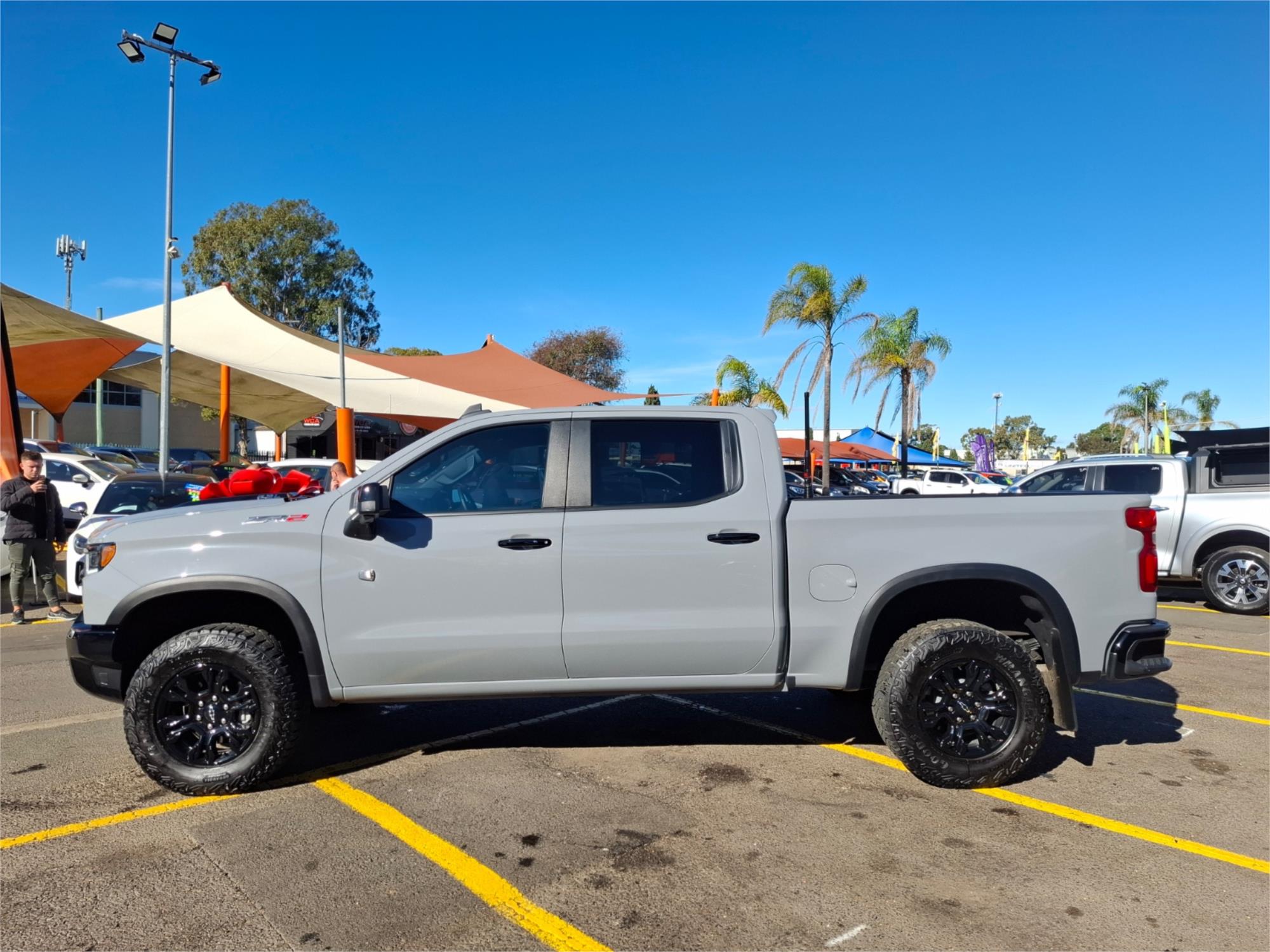 2023 CHEVROLET SILVERADO T1 MY24 1500 ZR2 10 SP AUTOMATIC CREW CAB P/UP