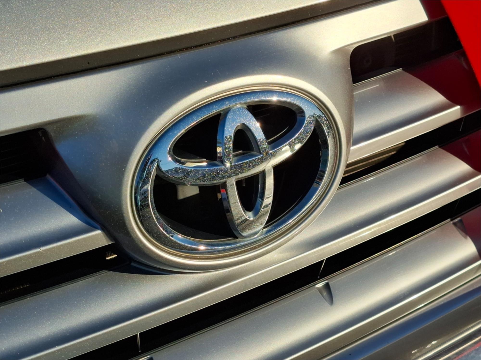 2011 TOYOTA KLUGER GSU40R MY11 UPGRADE GRANDE (FWD) 5 SP AUTOMATIC 4D WAGON