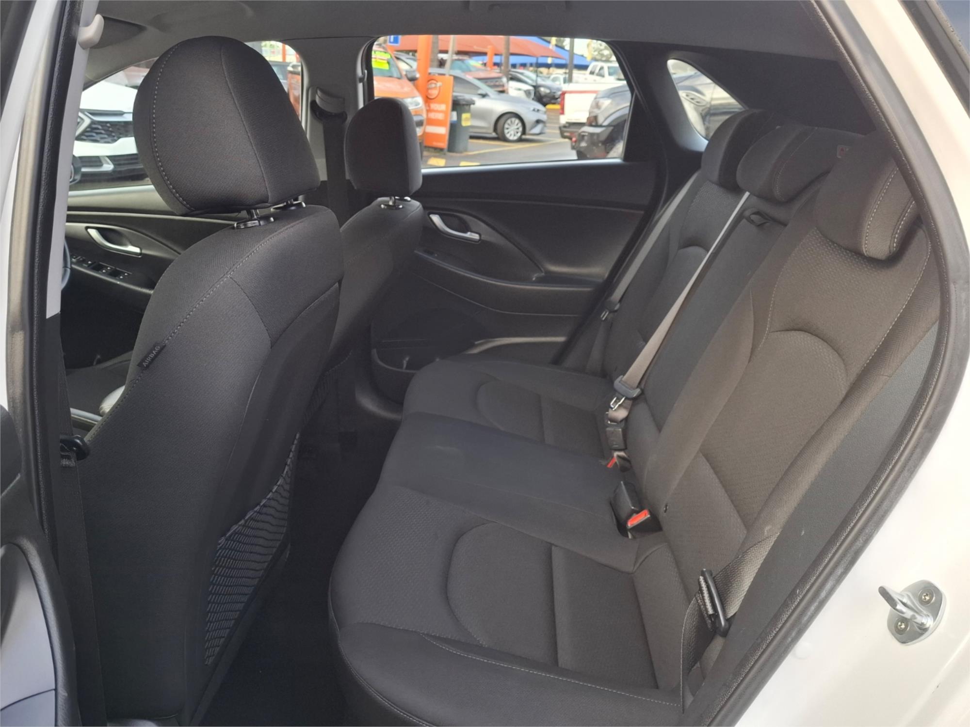 2018 HYUNDAI i30 PD2 MY19 ACTIVE 1.6 CRDi 7 SP AUTO DUAL CLUTCH 4D HATCHBACK