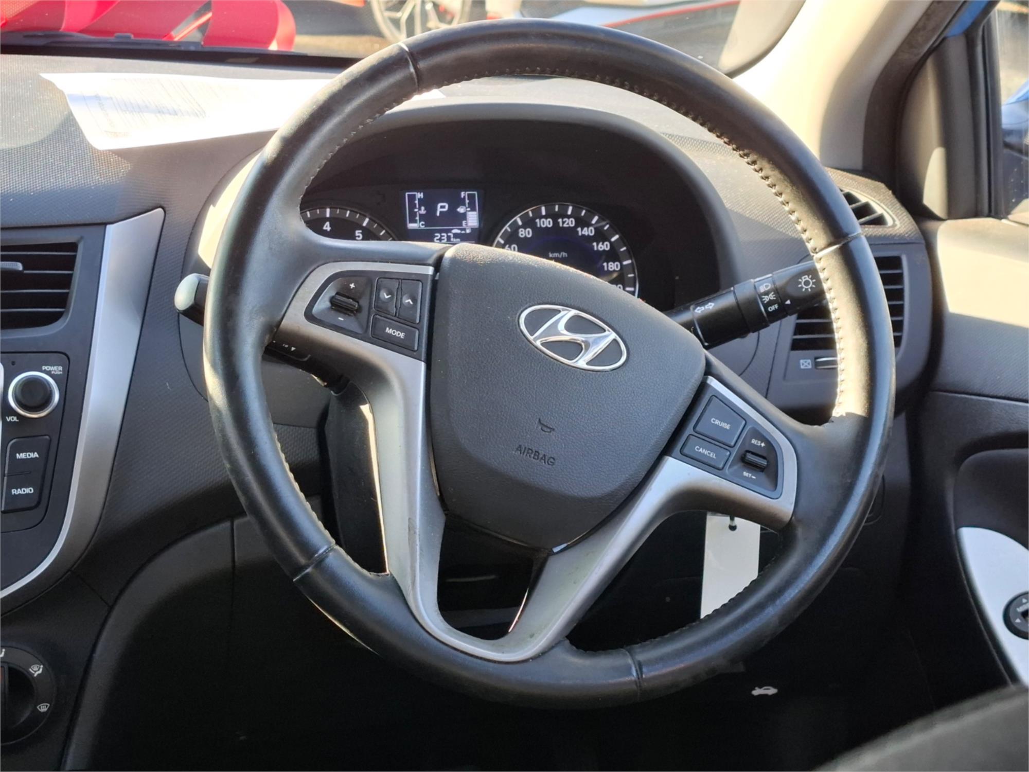 2017 HYUNDAI ACCENT RB6 MY18 SPORT 6 SP AUTOMATIC 5D HATCHBACK