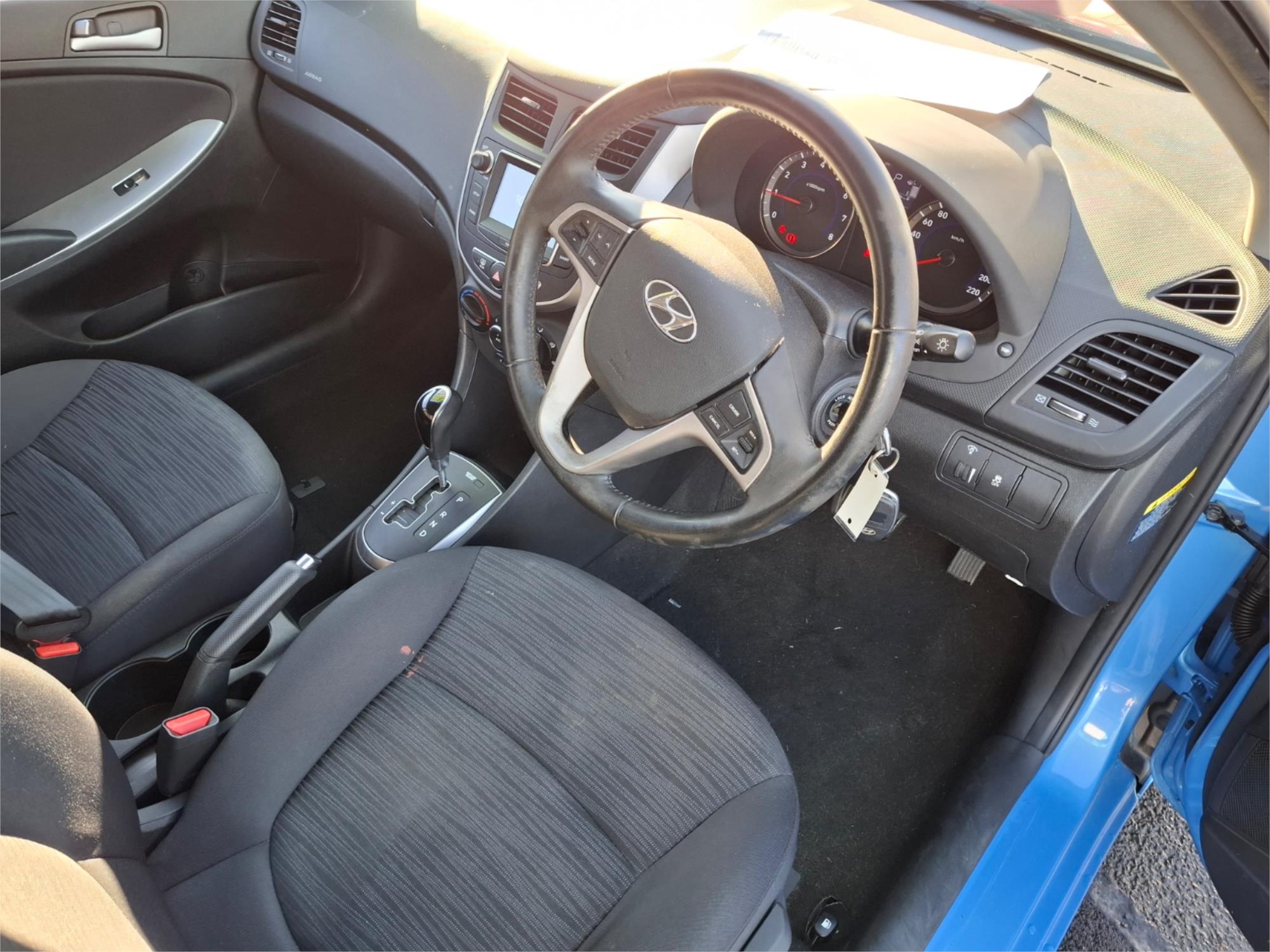 2017 HYUNDAI ACCENT RB6 MY18 SPORT 6 SP AUTOMATIC 5D HATCHBACK