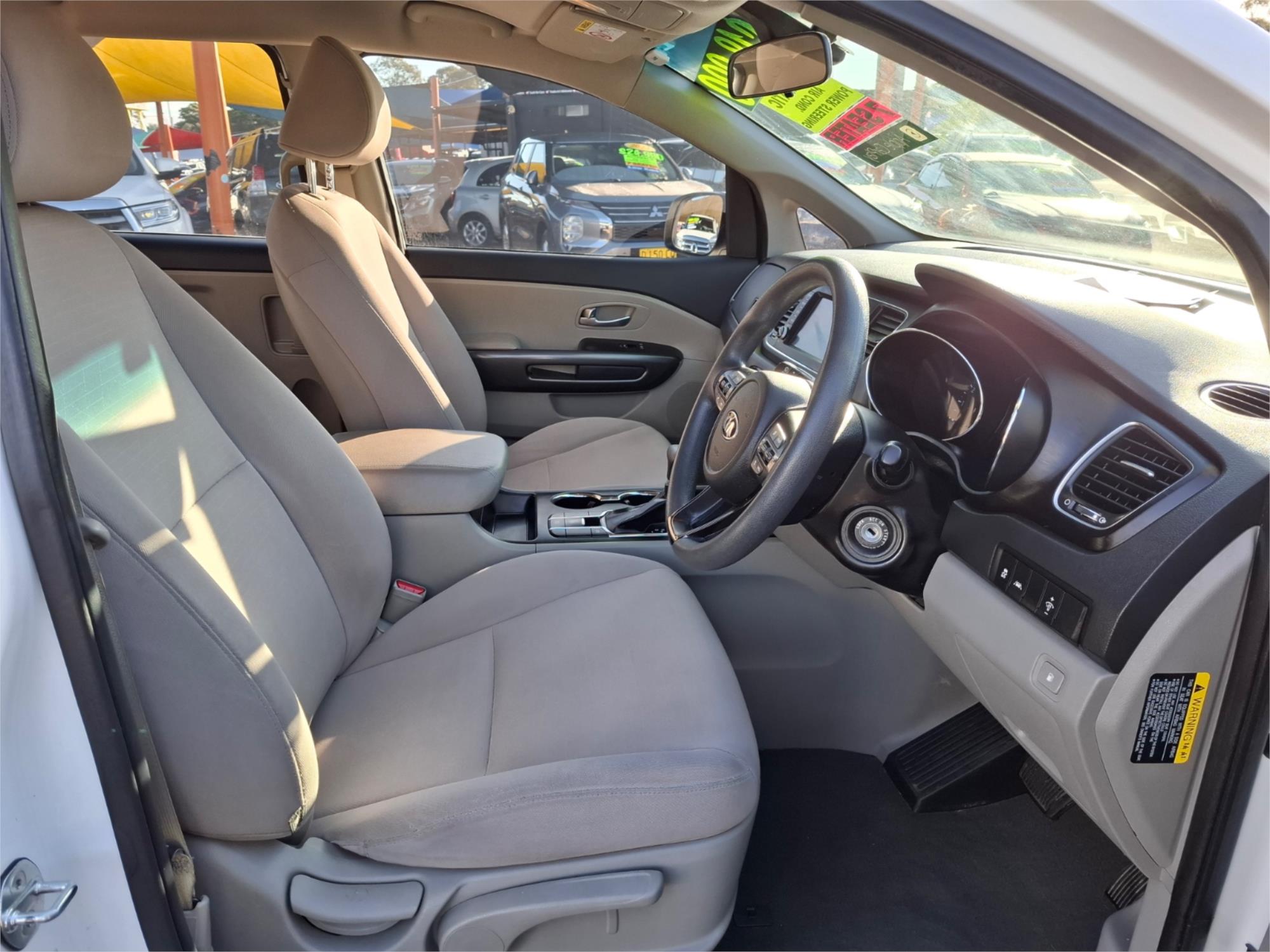 2019 KIA CARNIVAL YP PE MY19 S 8 SP AUTOMATIC 4D WAGON