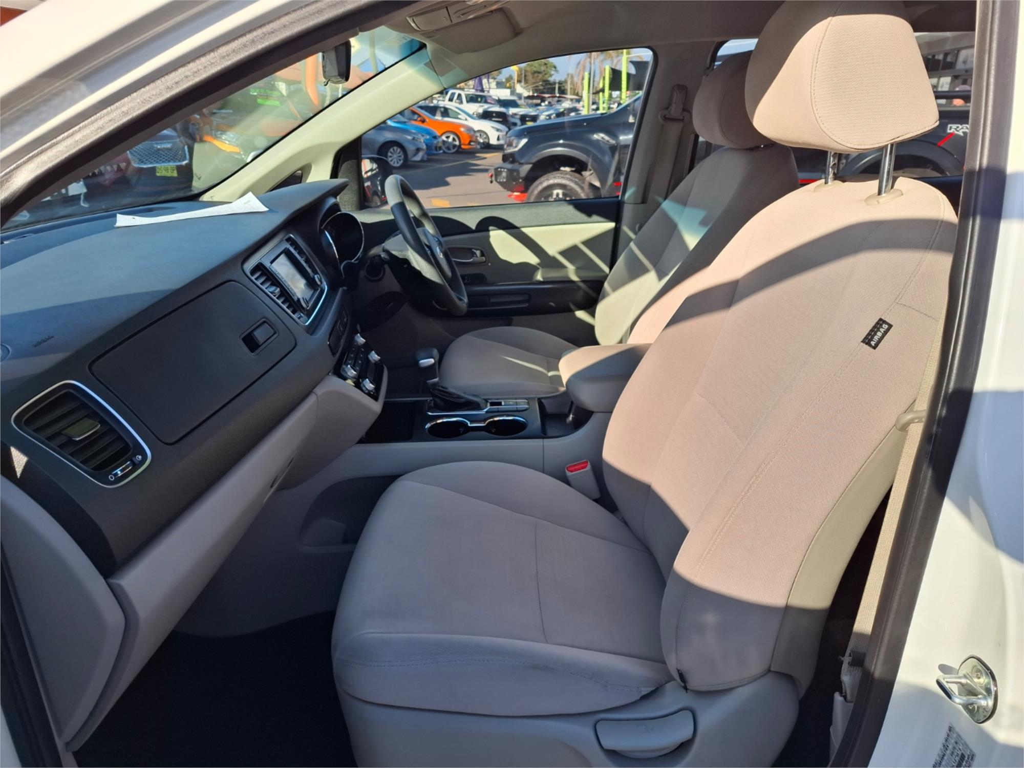 2019 KIA CARNIVAL YP PE MY19 S 8 SP AUTOMATIC 4D WAGON