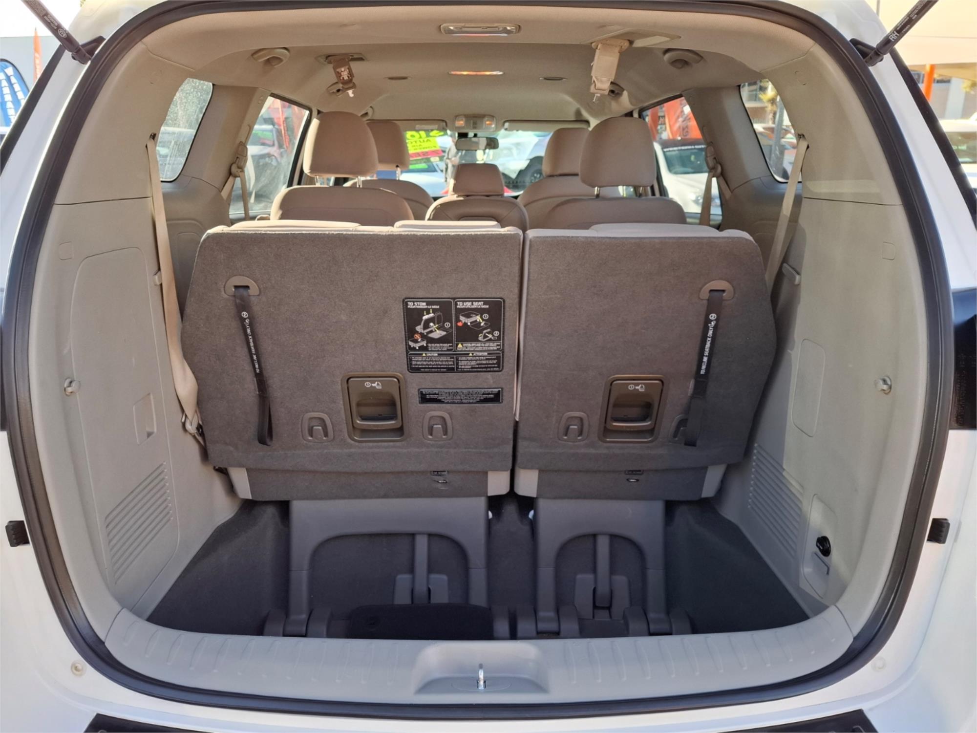 2019 KIA CARNIVAL YP PE MY19 S 8 SP AUTOMATIC 4D WAGON