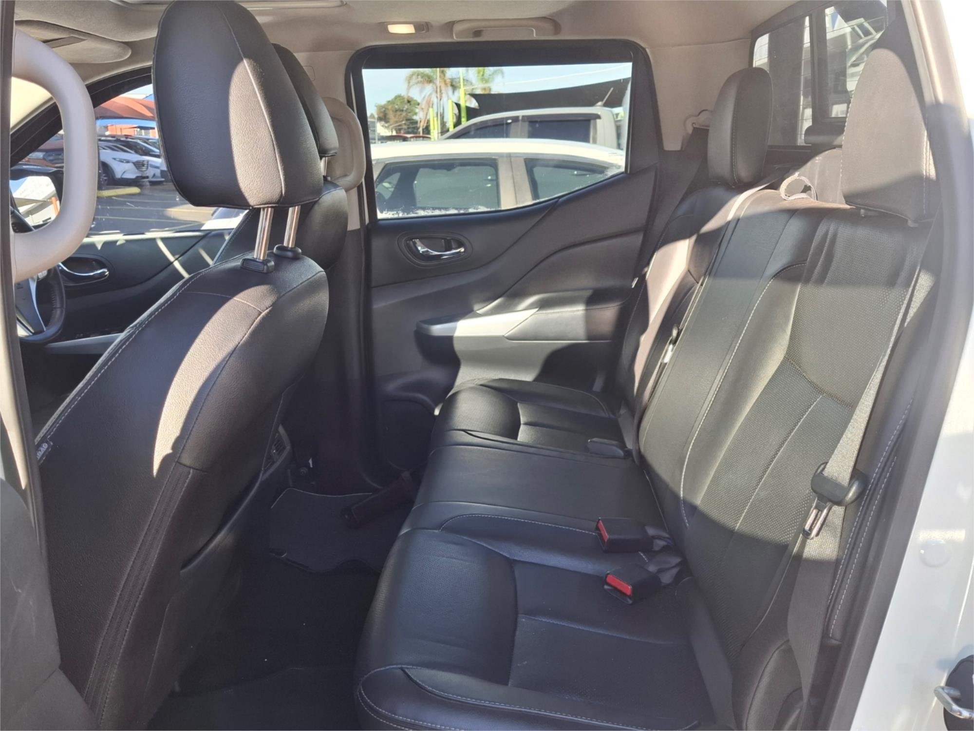 2018 NISSAN NAVARA D23 SERIES III MY18 ST (4x2) 6 SP MANUAL DUAL CAB P/UP