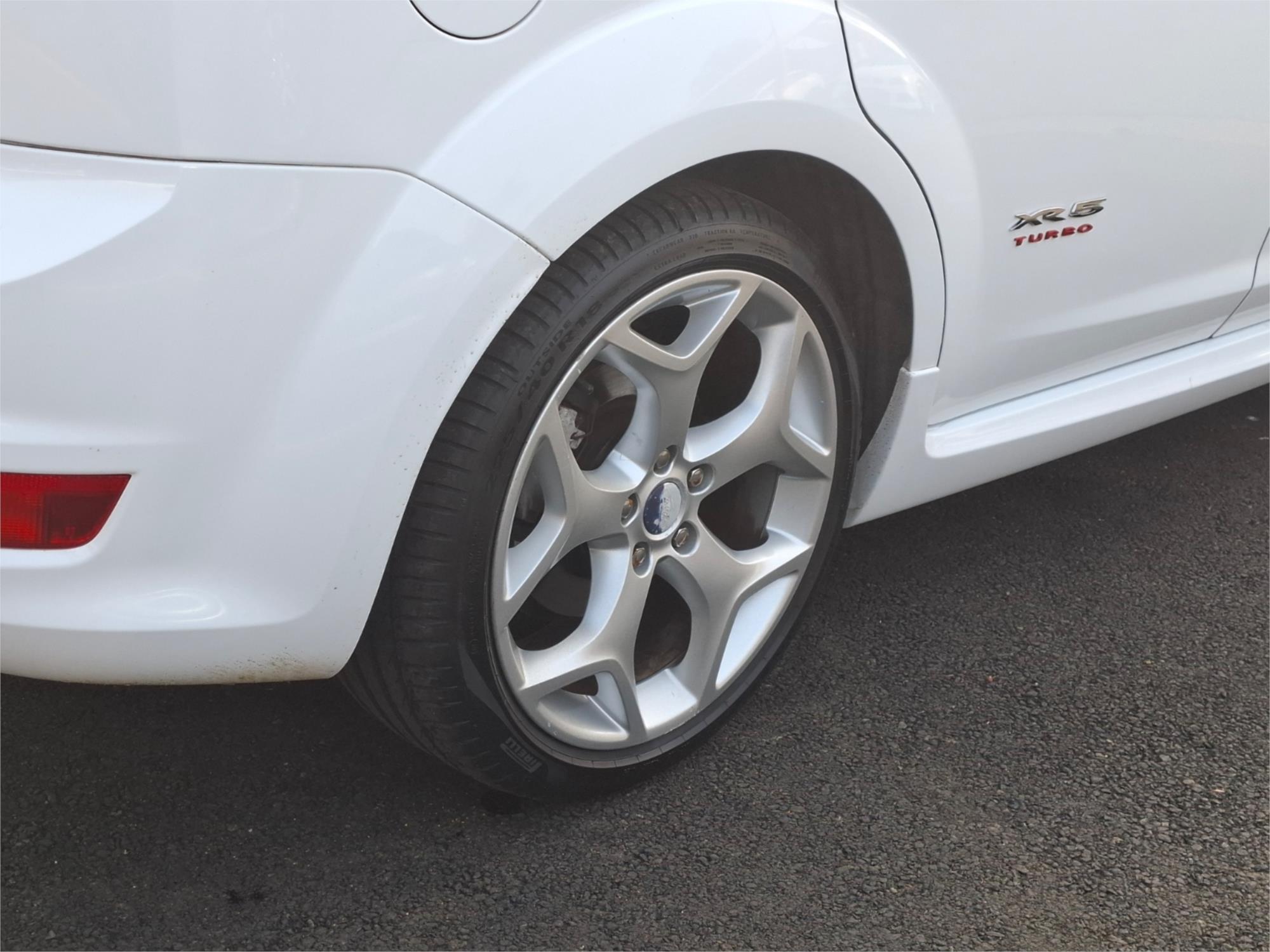 2010 FORD FOCUS LV XR5 TURBO 6 SP MANUAL 5D HATCHBACK