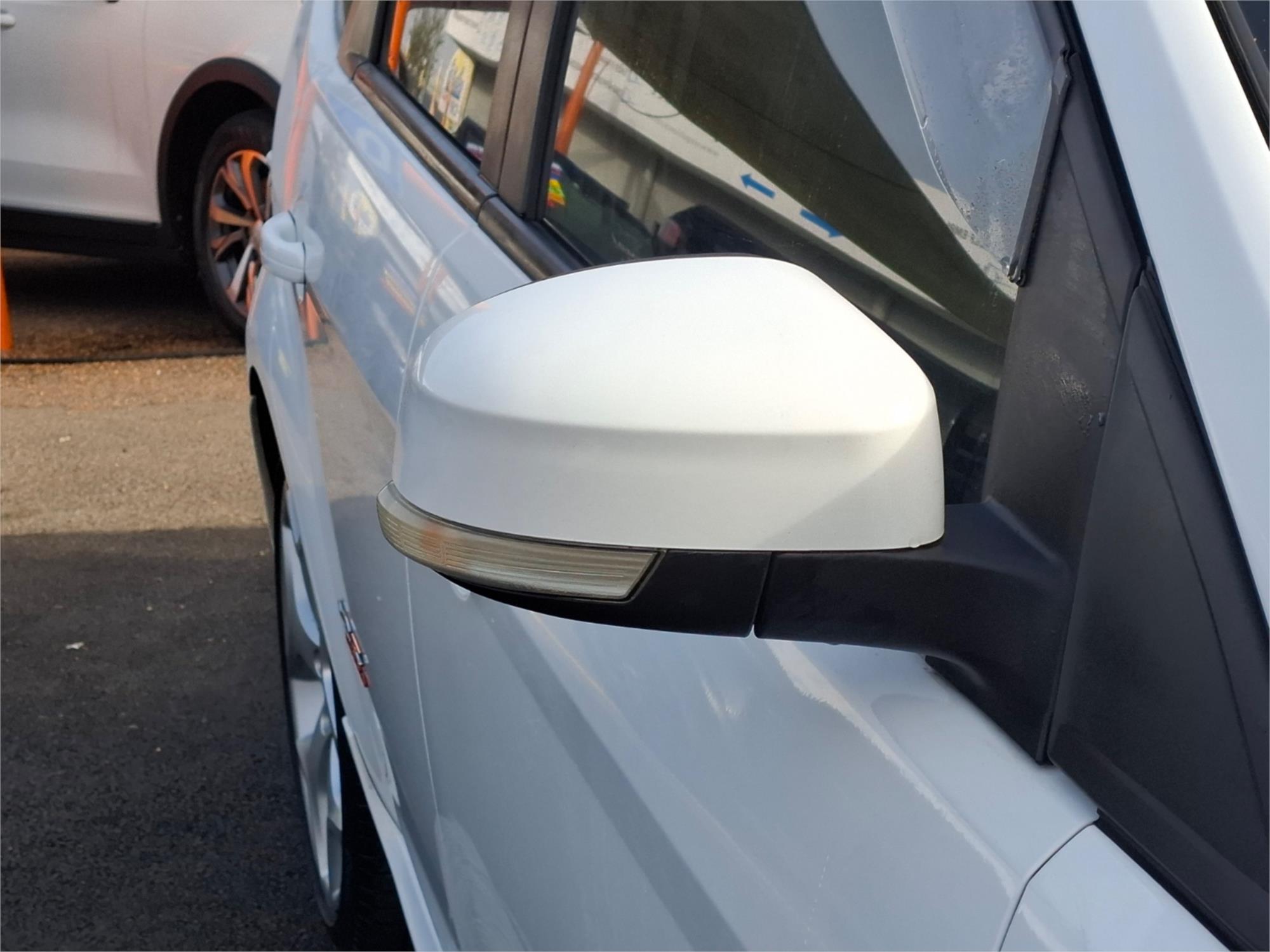 2010 FORD FOCUS LV XR5 TURBO 6 SP MANUAL 5D HATCHBACK