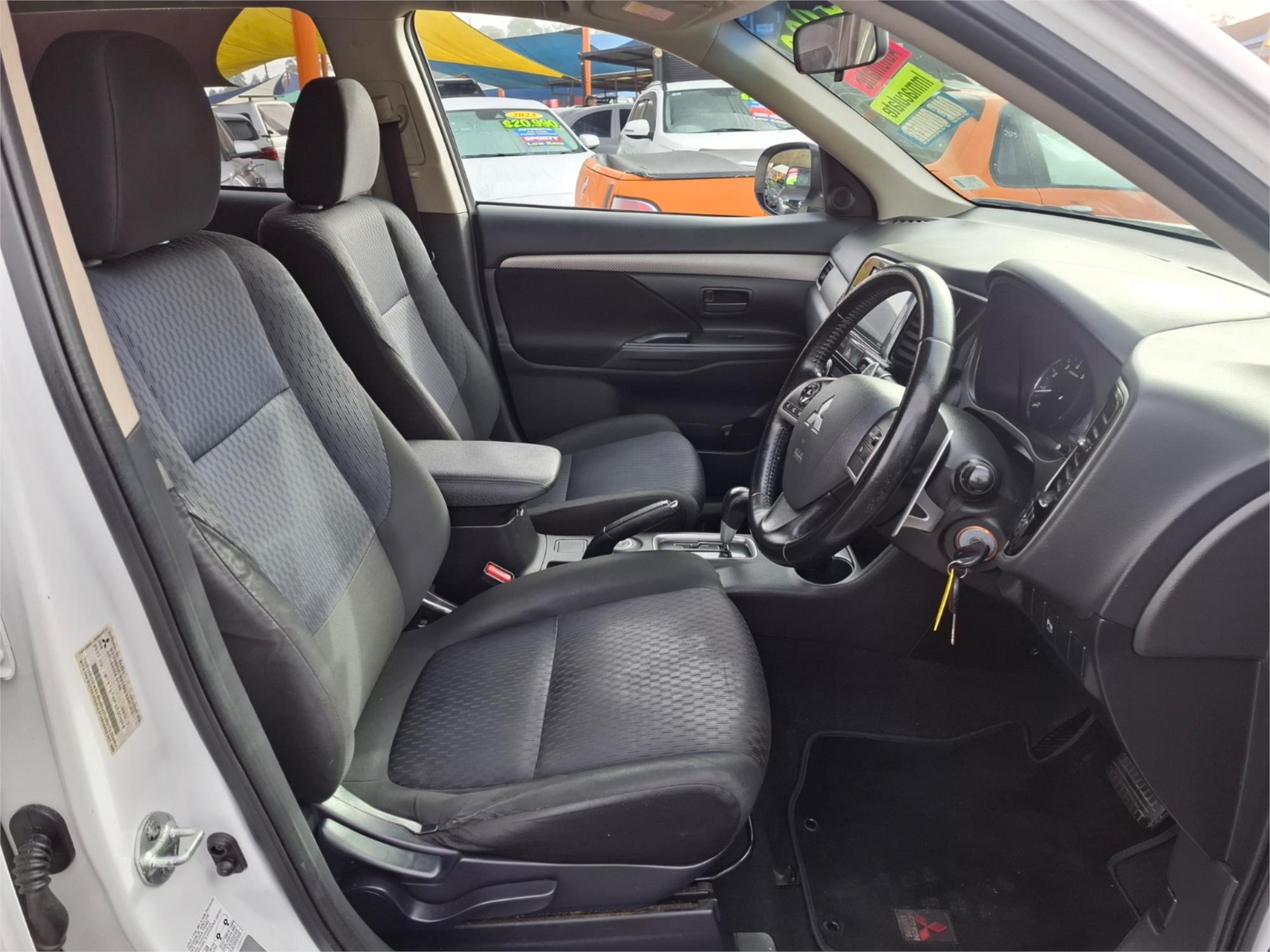 2013 MITSUBISHI OUTLANDER ZJ ES (4x2) CONTINUOUS VARIABLE 4D WAGON